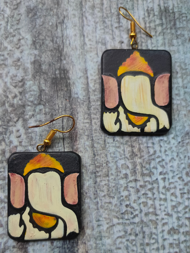 Hand Painted Ganesha Clay Necklace Set with Multi-Color Thread Closure
