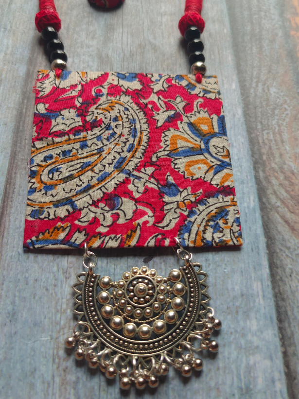 Kalamkari Fabric Necklace Set with Afghani Metal Pendant