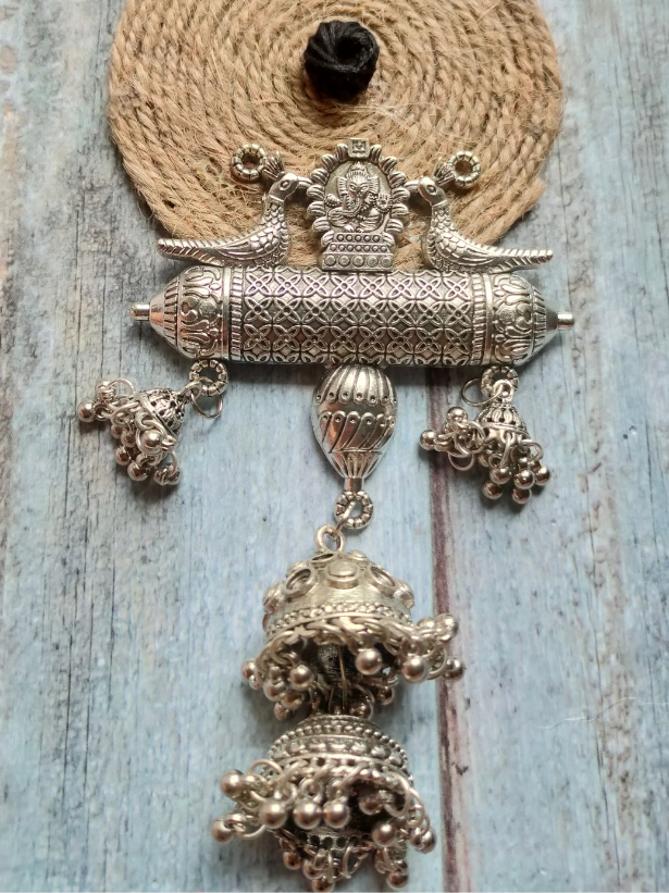 Jute Necklace Set with Metal Birds Pendant and Shell Earrings