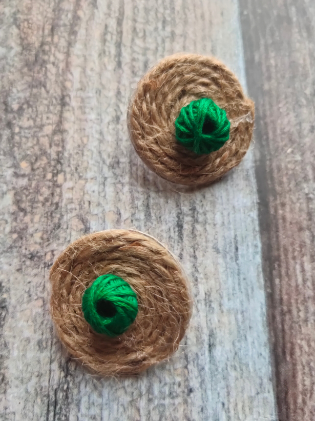 Handcrafted Terracotta Flower Motif Jute Necklace Set with Shell Work