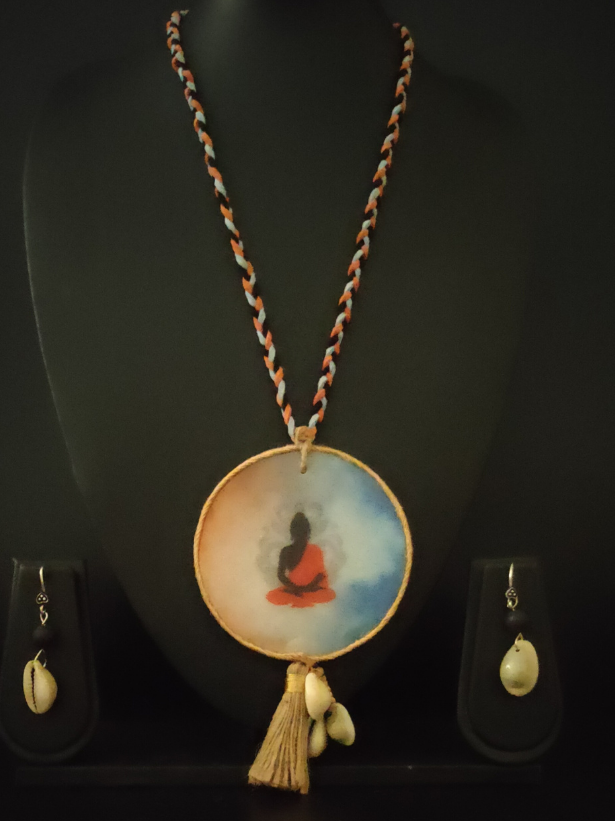 Buddha Printed Pure Marble Necklace Set with Shells and Thread Closure