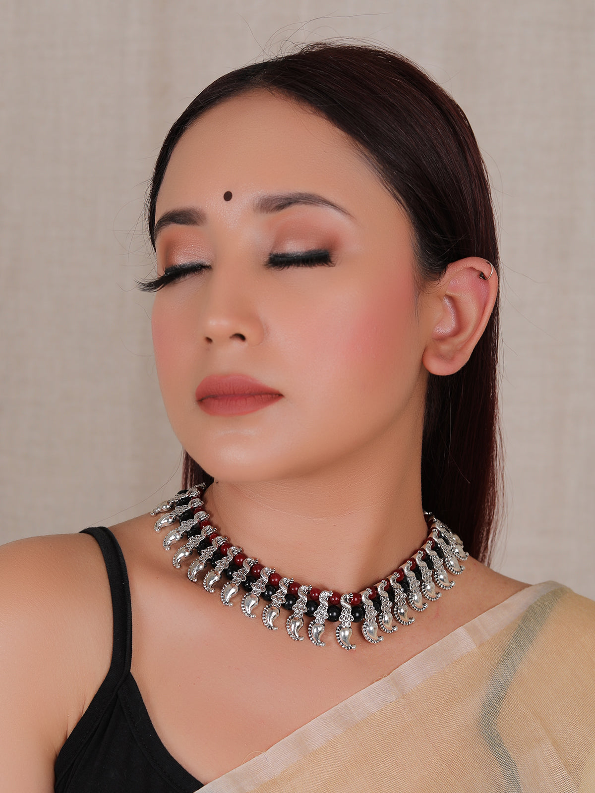 Black and Red Hand Beaded Silver Finish Choker Necklace with Adjustable Thread Closure