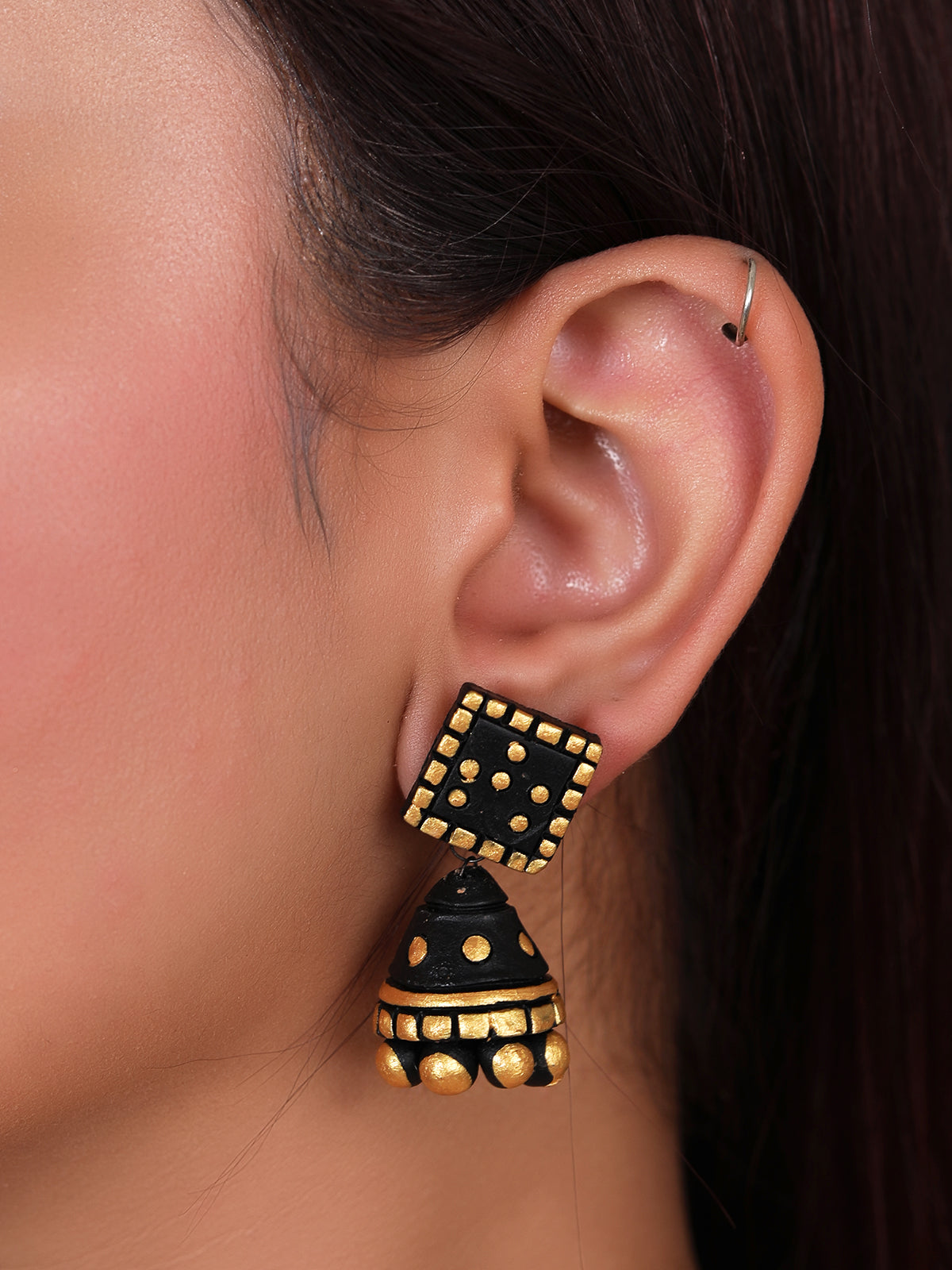 Black and Golden Beaded Terracotta Necklace