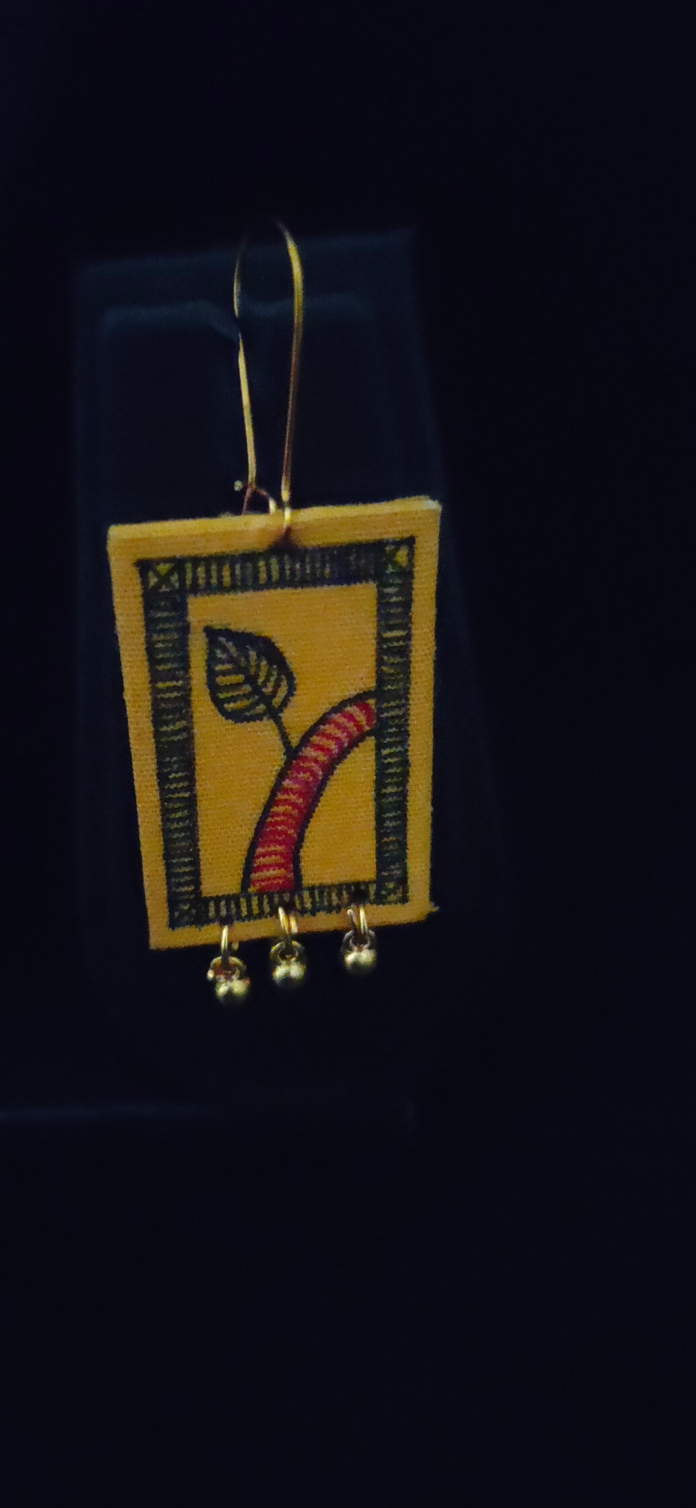 Tree Printed Fabric Necklace Set with Thread Closure