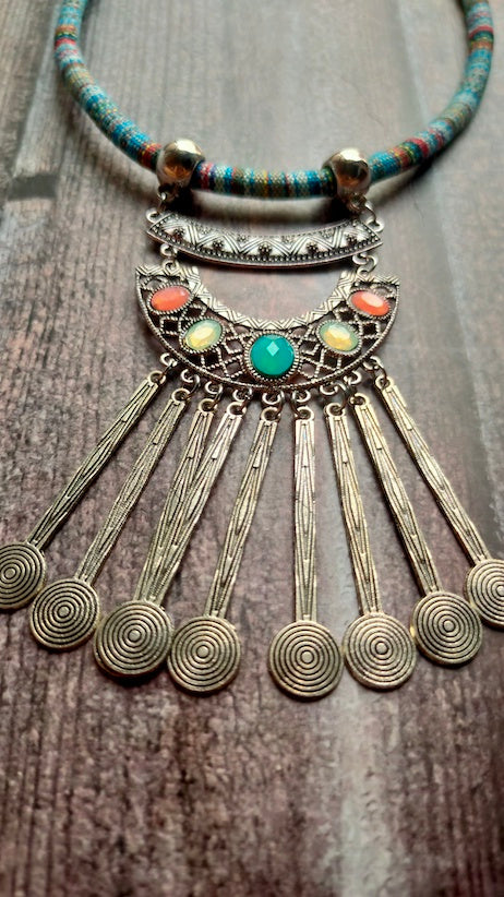Hasli Necklace with Multi-Color Stones and Metal Danglers