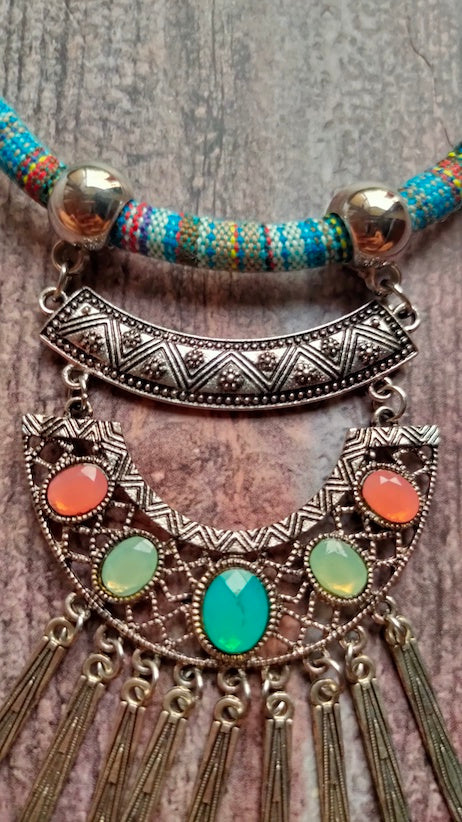 Hasli Necklace with Multi-Color Stones and Metal Danglers