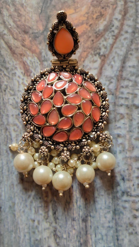 Peach Rhinestones Embedded White Pearls Metal Earrings
