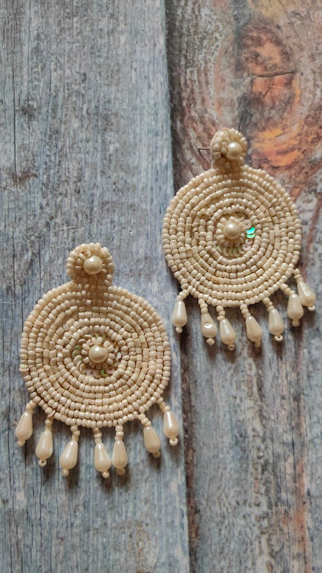 White Beads Circular Mesh Earrings