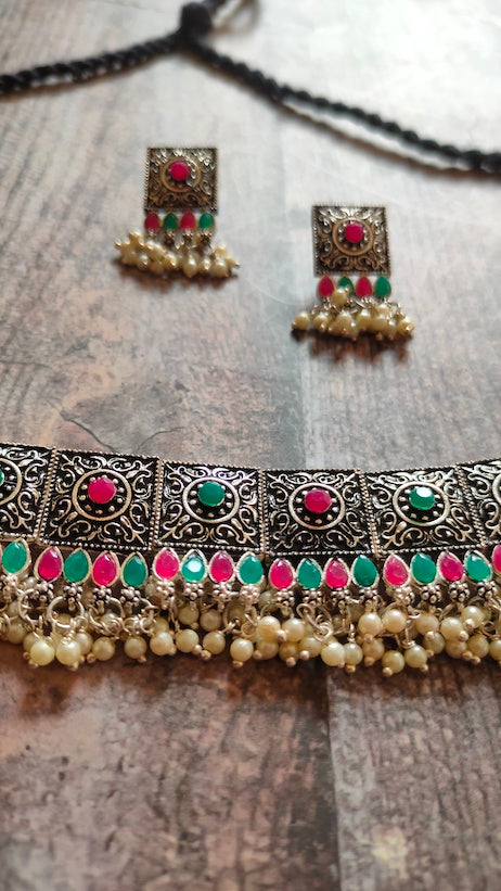 Multicolor Rhinestones Embedded Intricately Detailed Choker Necklace Set