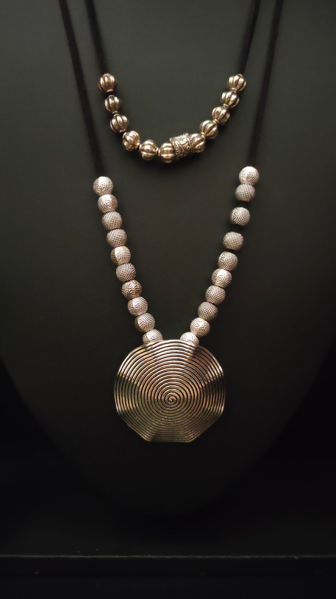 2 Layer Seashell Thread Closure Metal Necklace Set