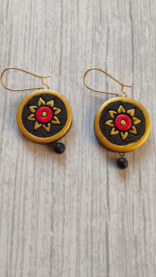Elegant Handcrafted Black & Golden Terracotta Clay Necklace Set