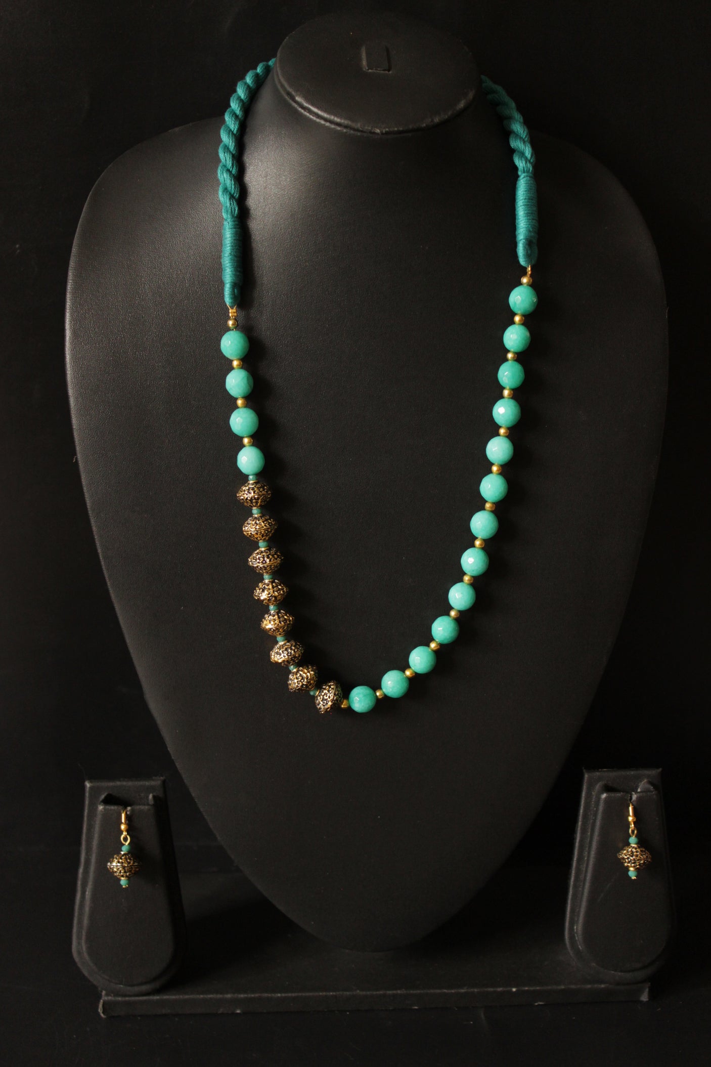 Turquoise and Antique Gold Finish Metal Beads Necklace Set
