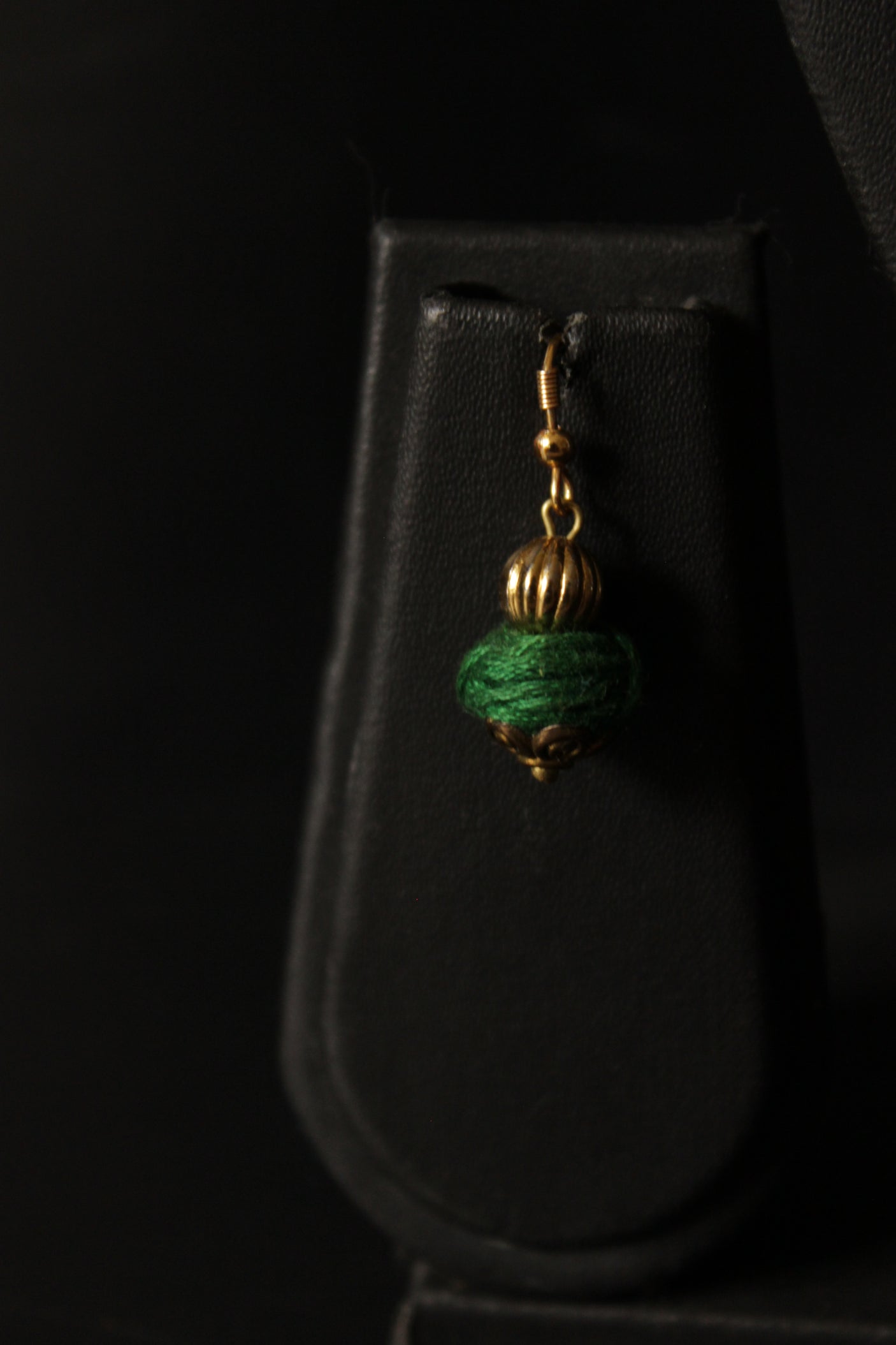 Fabric Beads and Antique Gold Finish Metal Beads Necklace Set