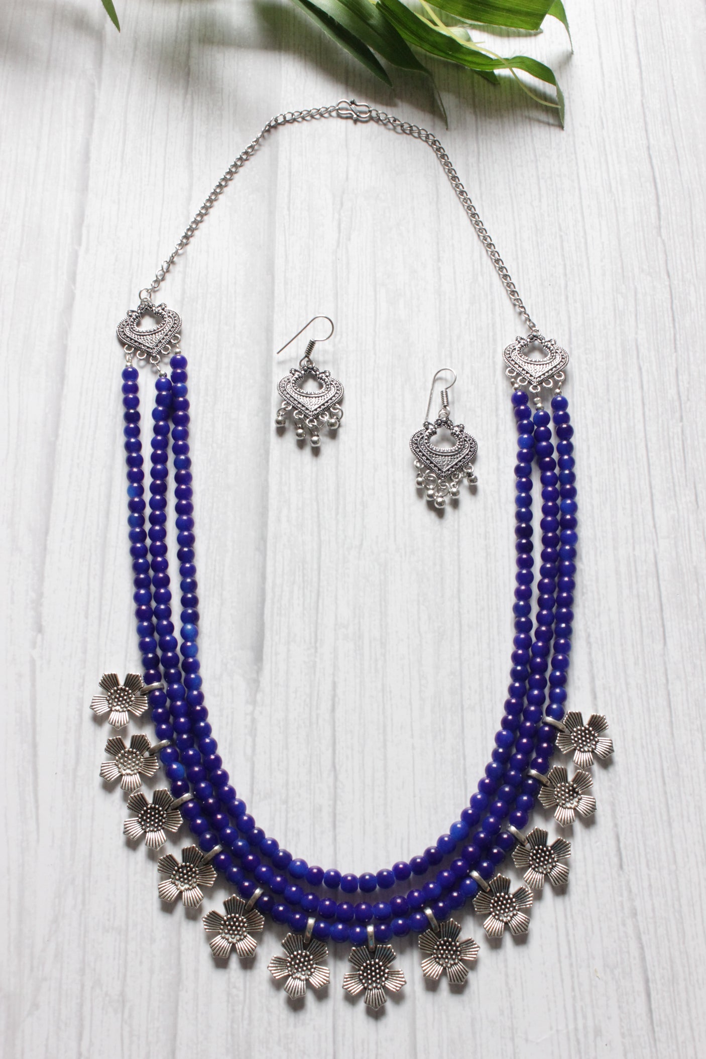 Royal Blue Glass Beads 3 Layer Necklace Set Embellished with Delicate Flower Motif Charms