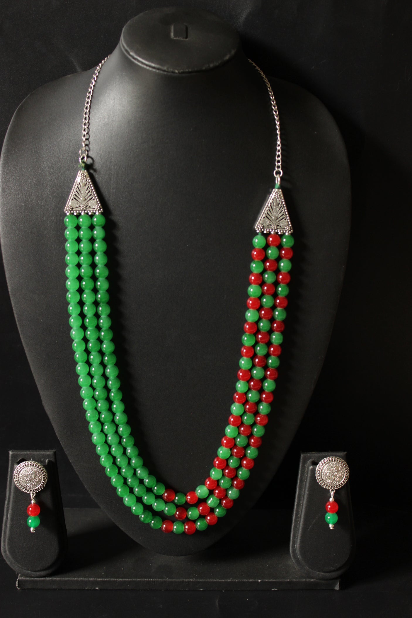 Red and Green Glass Beaded 3 Layer Necklace Set
