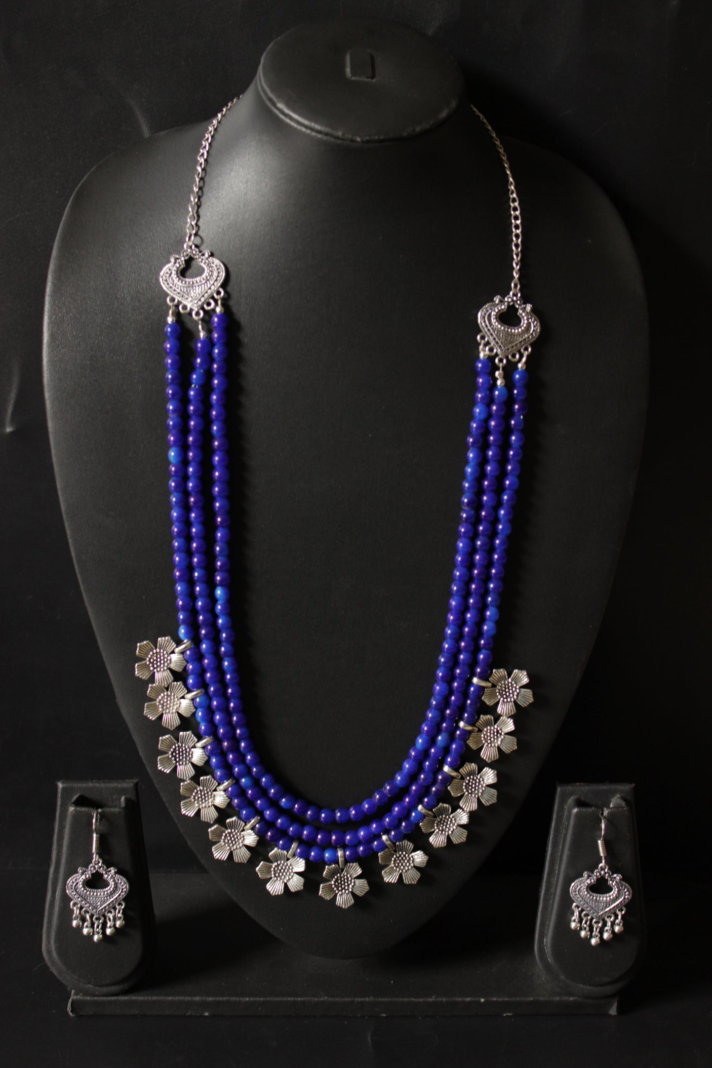 Royal Blue Glass Beads 3 Layer Necklace Set Embellished with Delicate Flower Motif Charms
