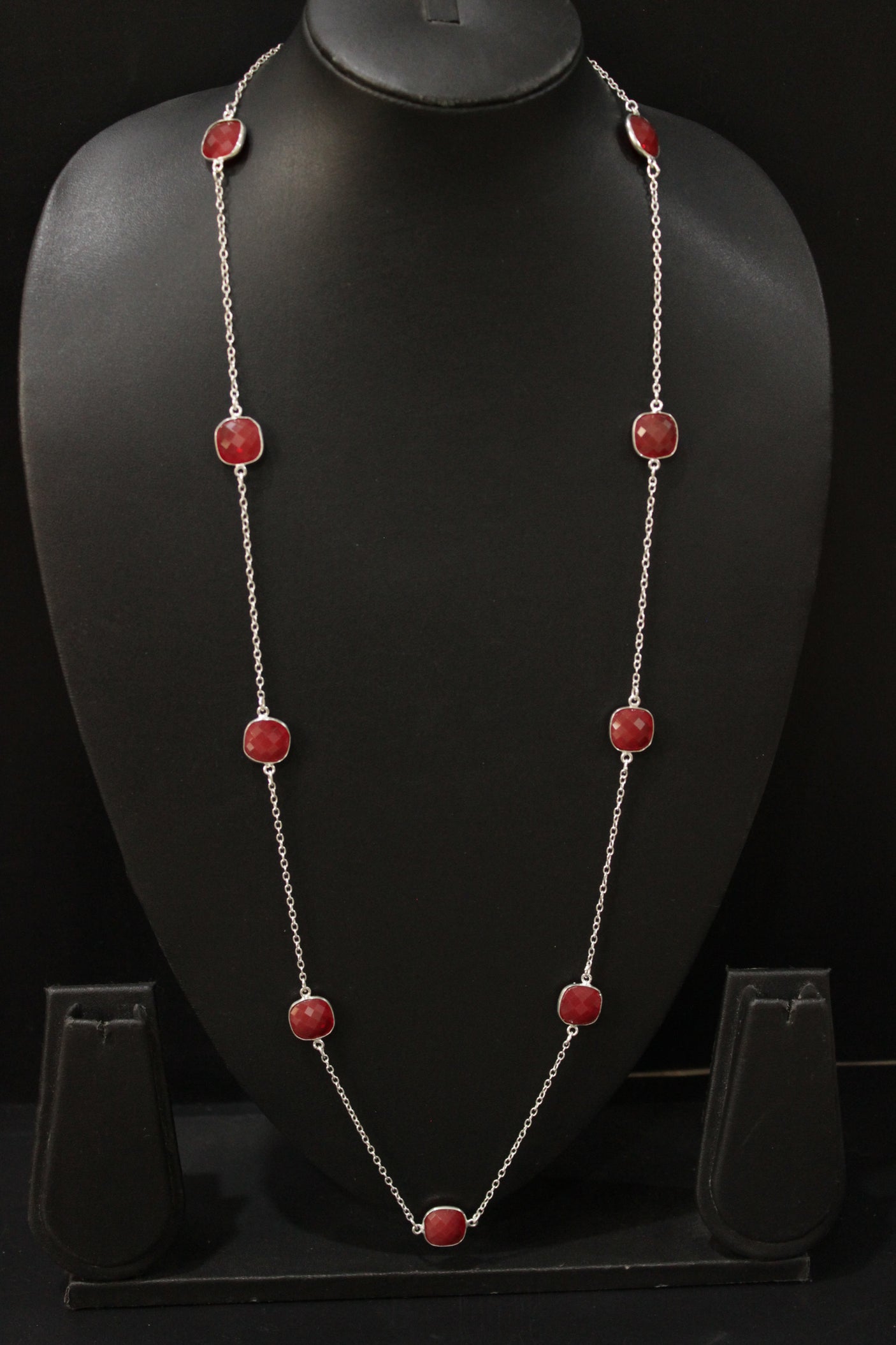 Checker Cut Garnet Quartz Gemstone Embedded Silver Plated Long Chain Necklace