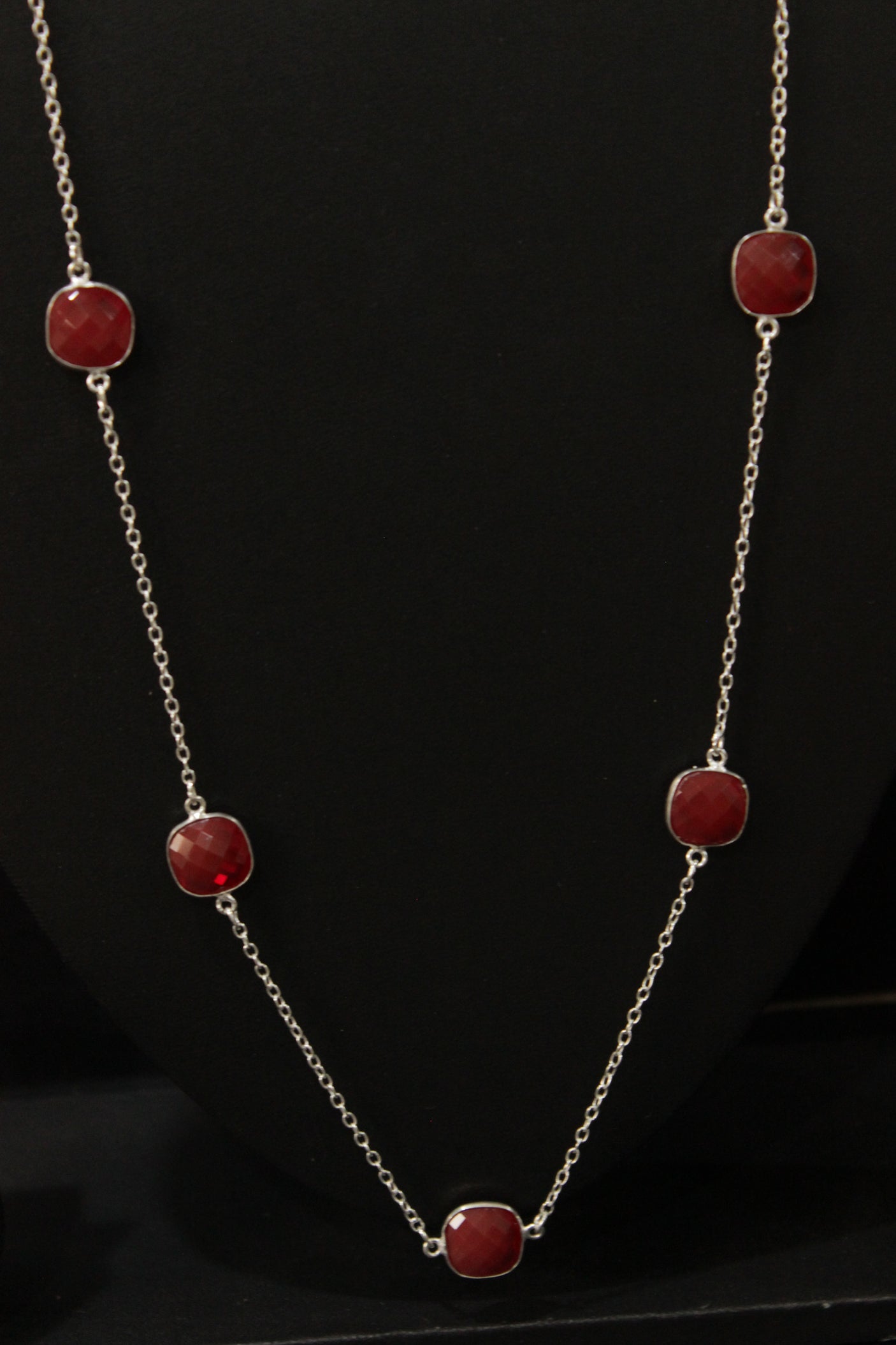 Checker Cut Garnet Quartz Gemstone Embedded Silver Plated Long Chain Necklace