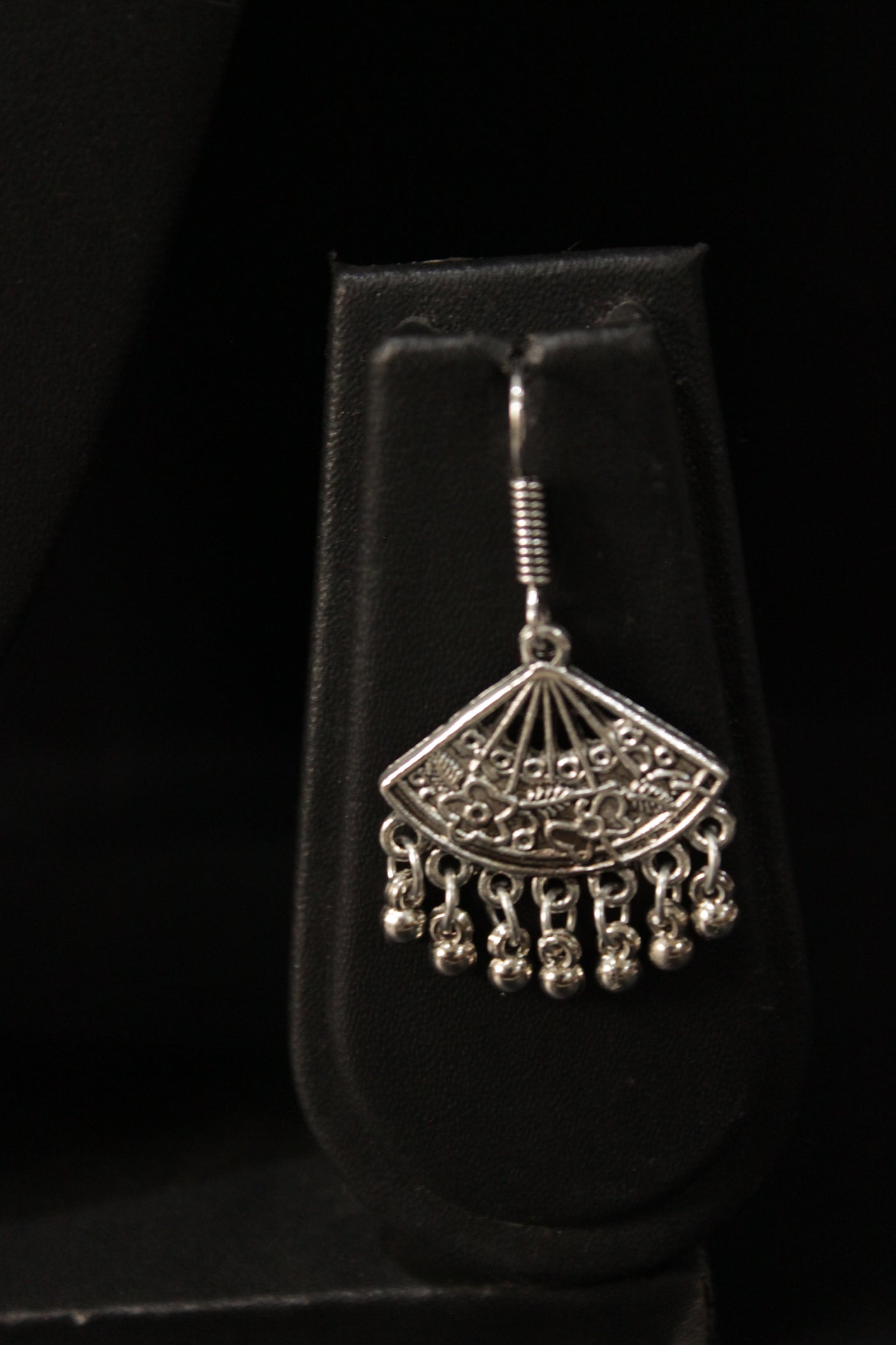 Braided Threads Metal Charms Embellished Necklace Set