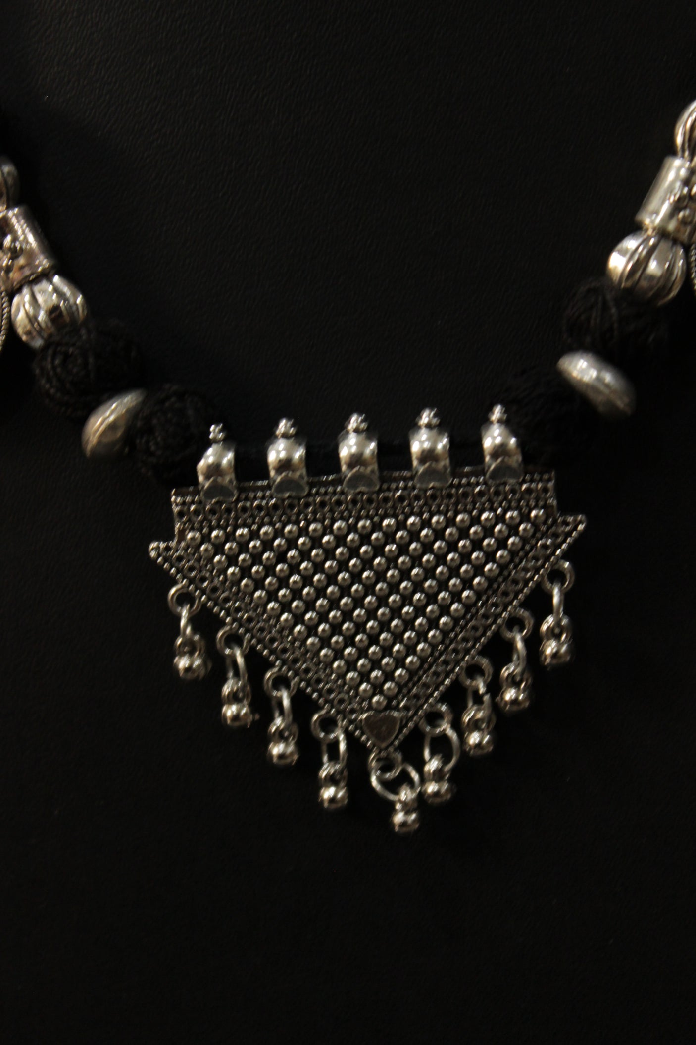 Braided Threads And Metal Pendant Half Hasli Choker Necklace Set