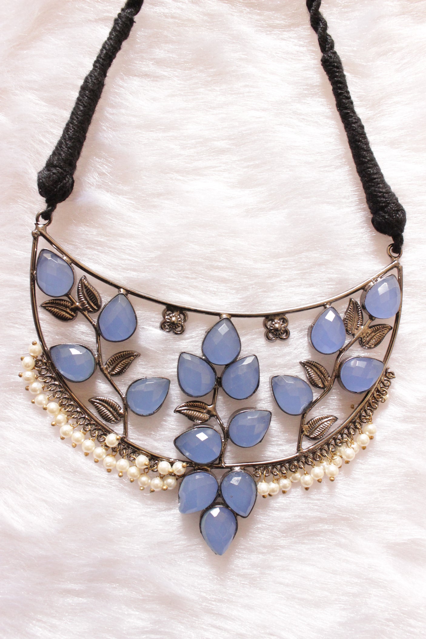 Teal Blue Raw Natural Gemstones Embedded Flower and Leaf Motifs Adjustable Thread Closure Necklace