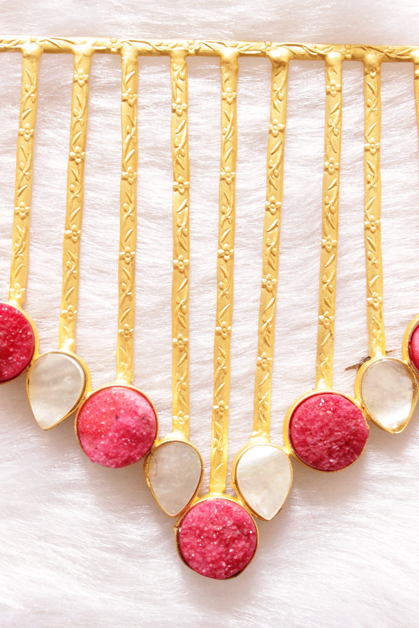 Fuchsia & White Raw Natural Gemstones Embedded Gold Finish Wedding Bar Necklace Set