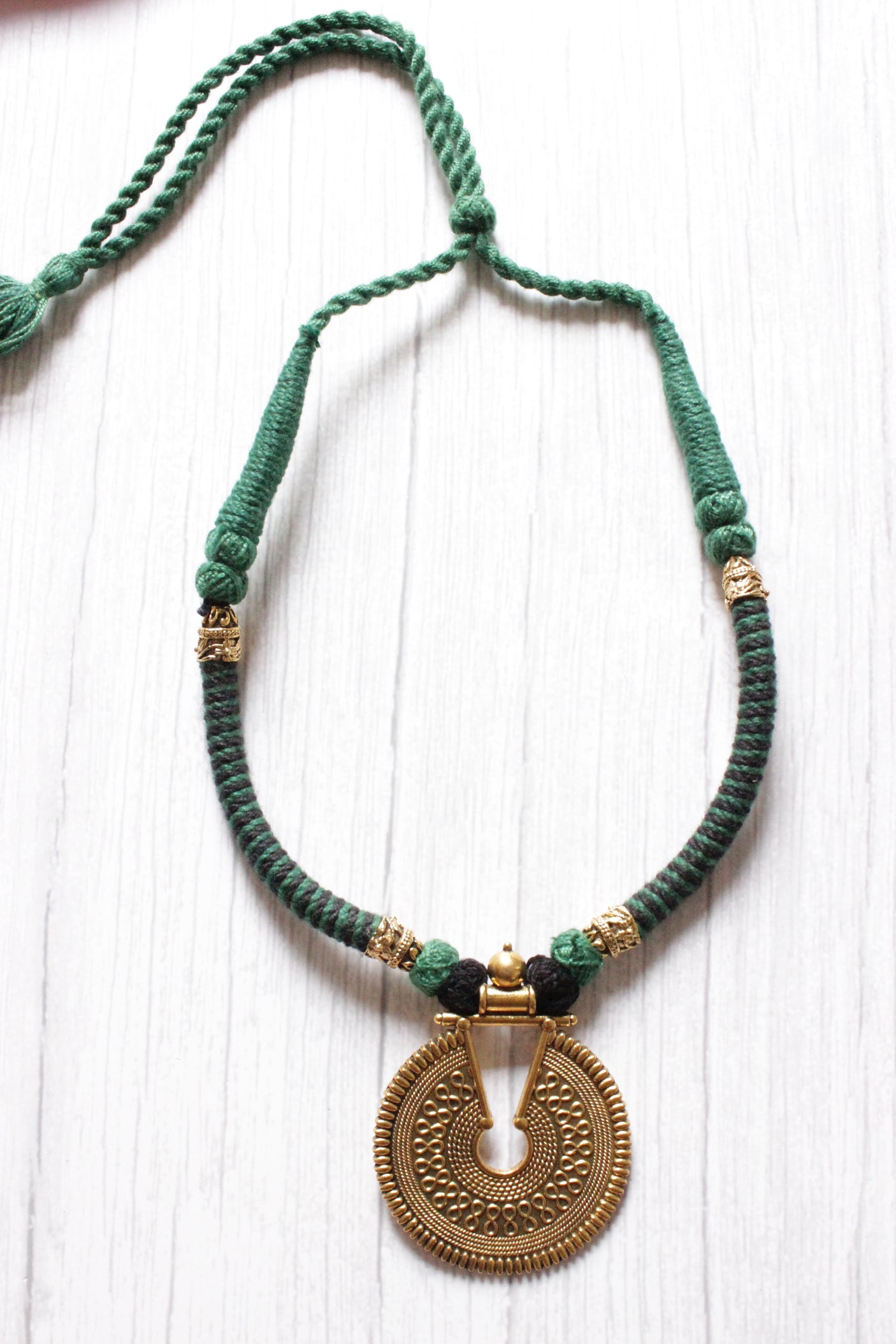 Antique Gold Finish Green Braided Threads Necklace