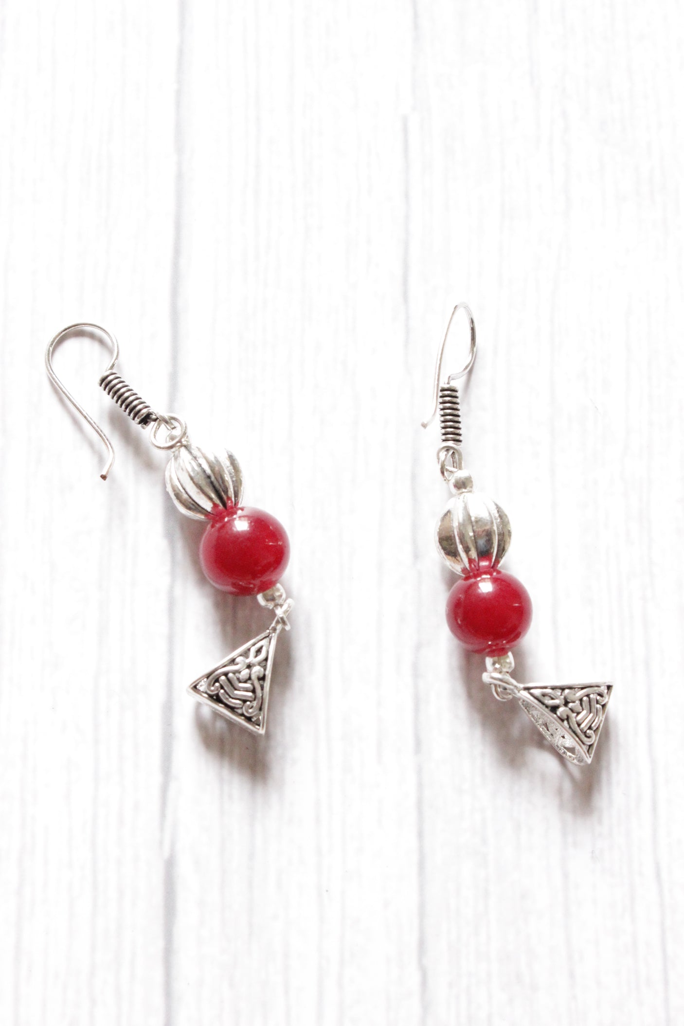 Red Glass Beads Ganesha Motif Metal Ethnic Handmade Necklace Set