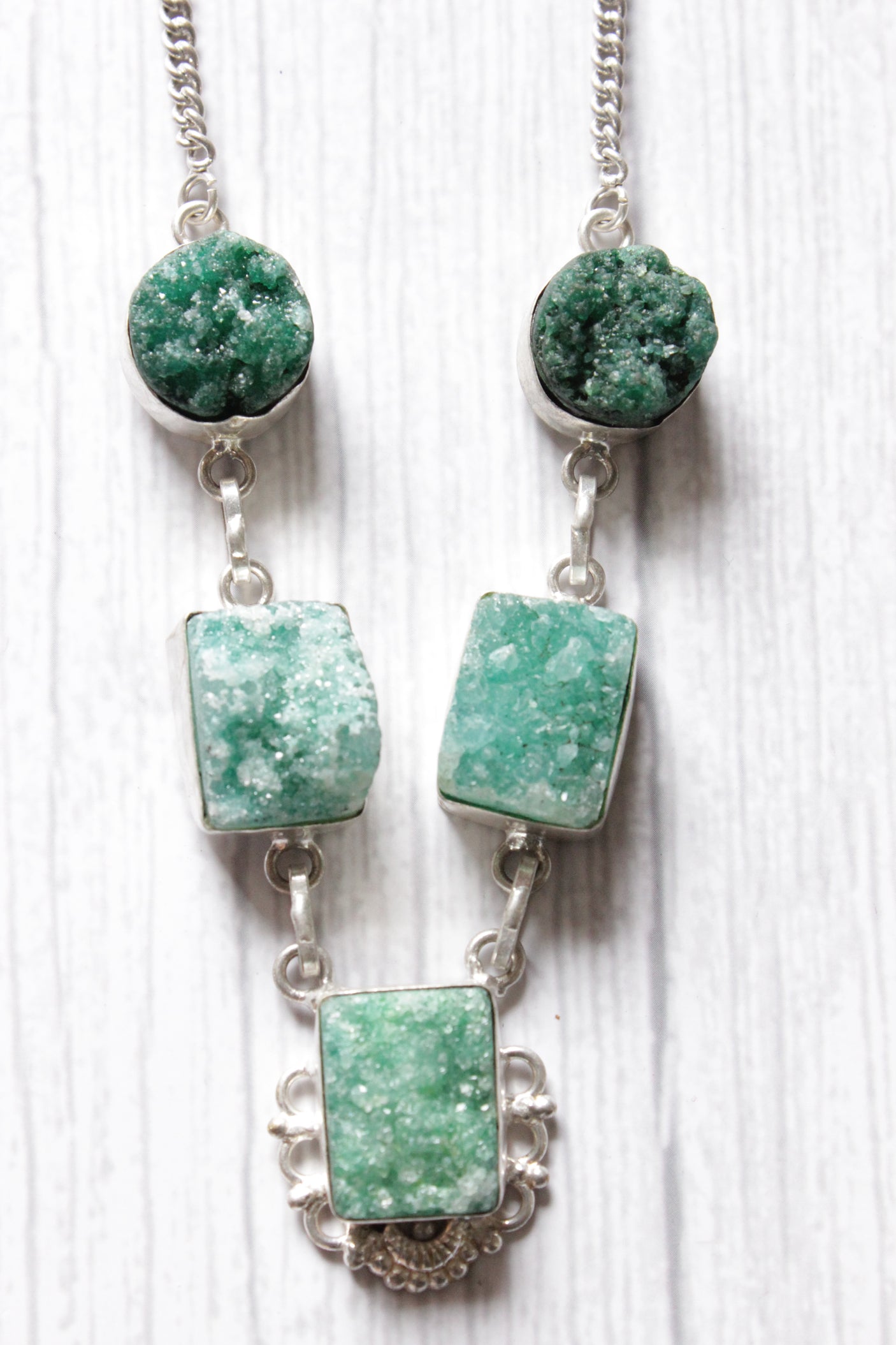 Silver Plated Green Crystal Druzy Natural Gemstone Embedded Necklace