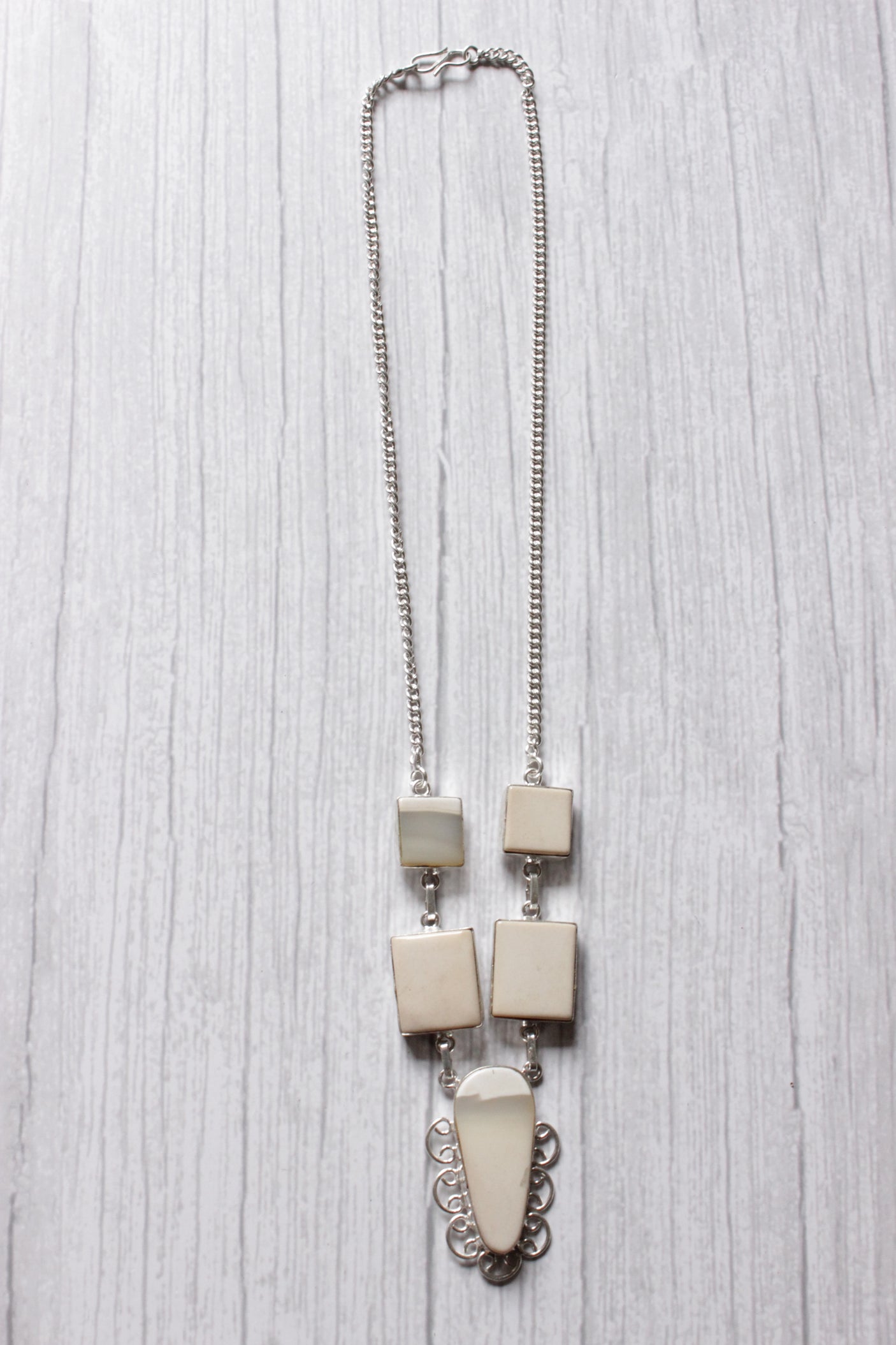 Dendrite Agate Natural Gemstone Embedded Silver Plated Necklace