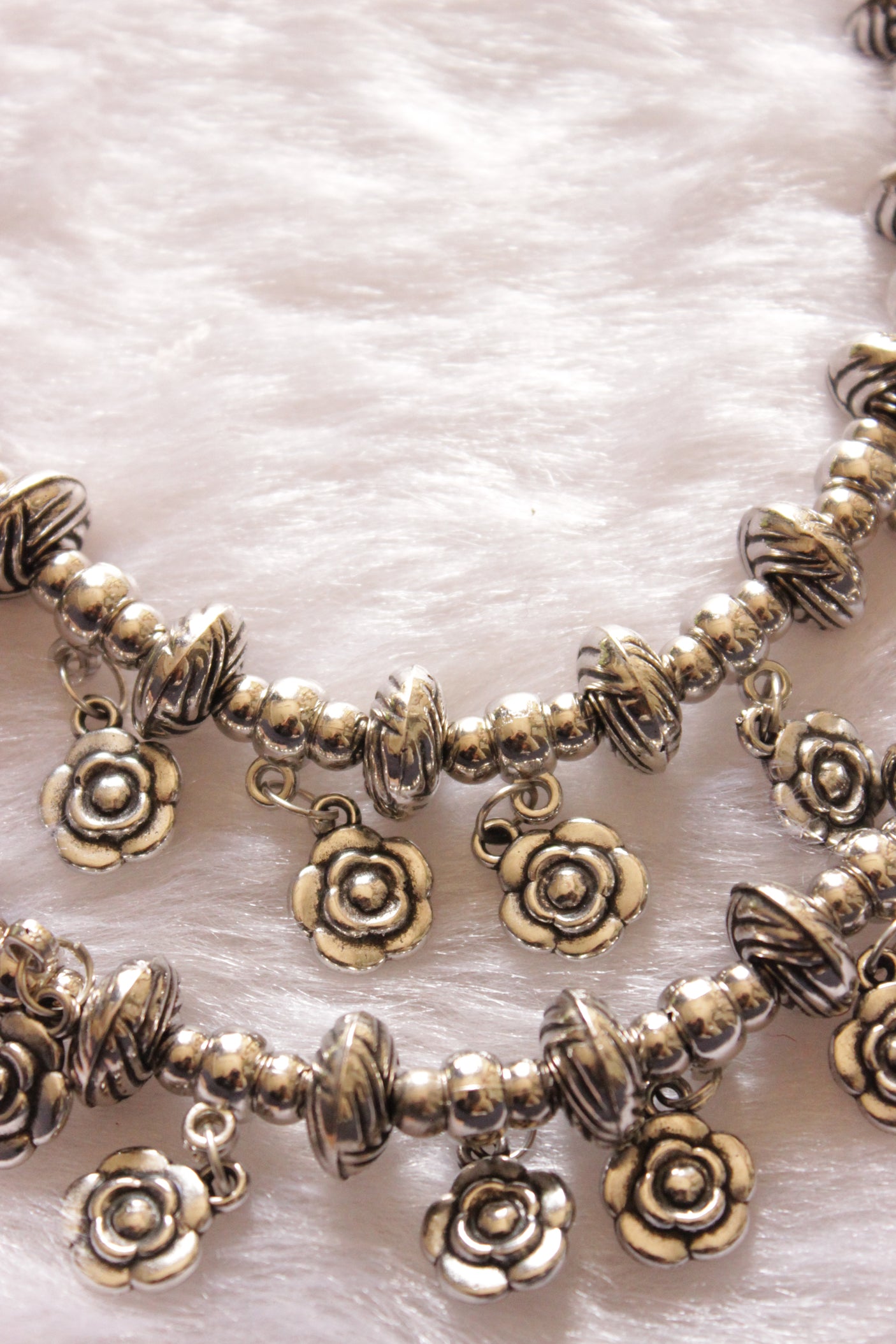 Flower Motifs Metal Charms and Beads Thread Closure 2 Layer Necklace