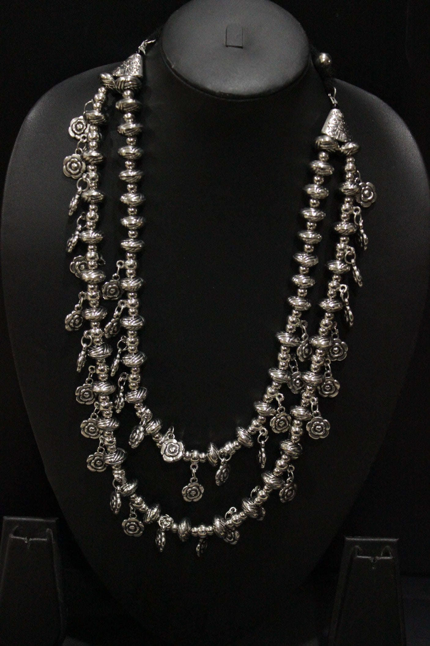Flower Motifs Metal Charms and Beads Thread Closure 2 Layer Necklace