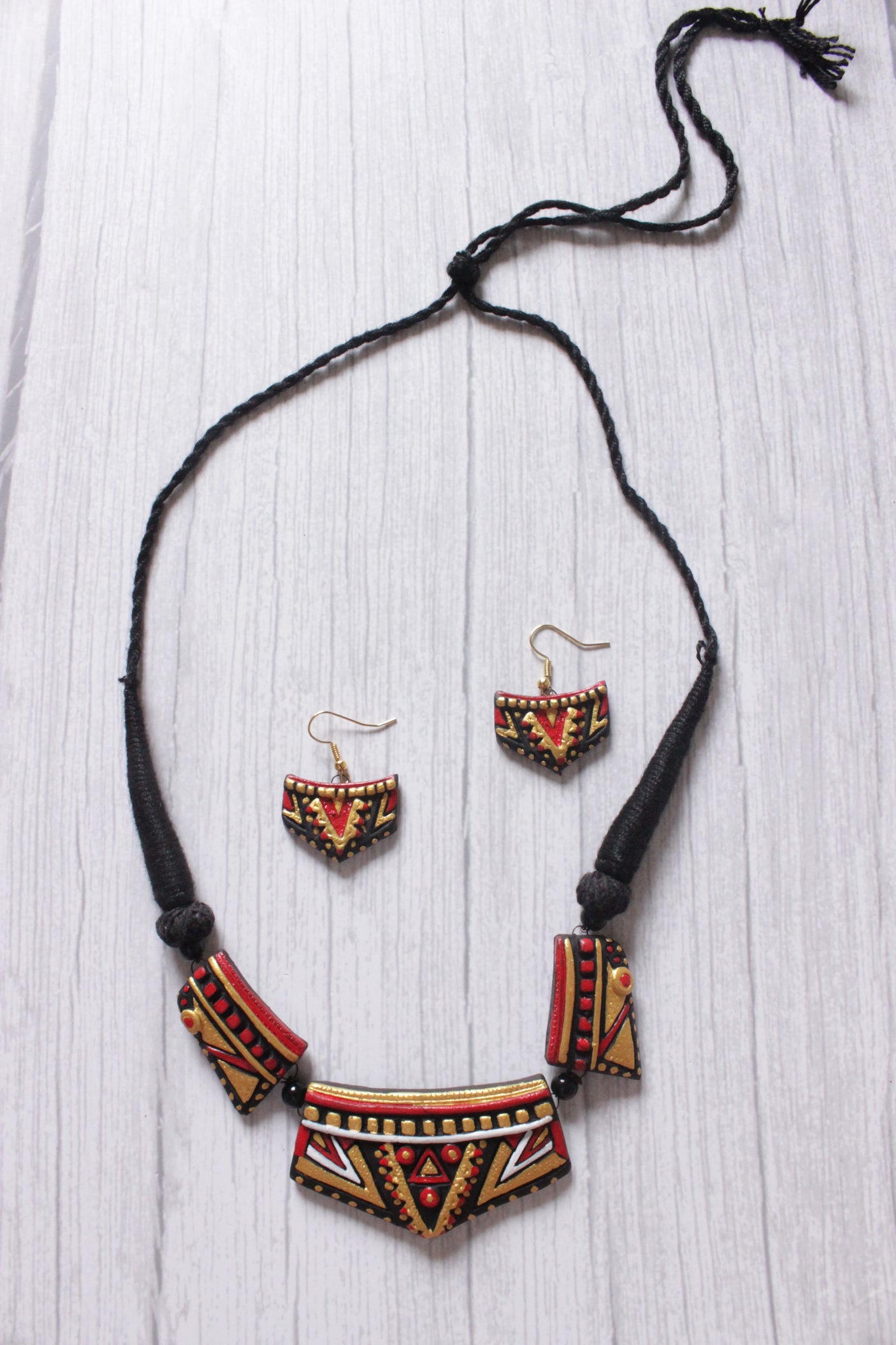 Elegant Black & Golden Handcrafted Terracotta Clay Necklace Set with Thread Closure