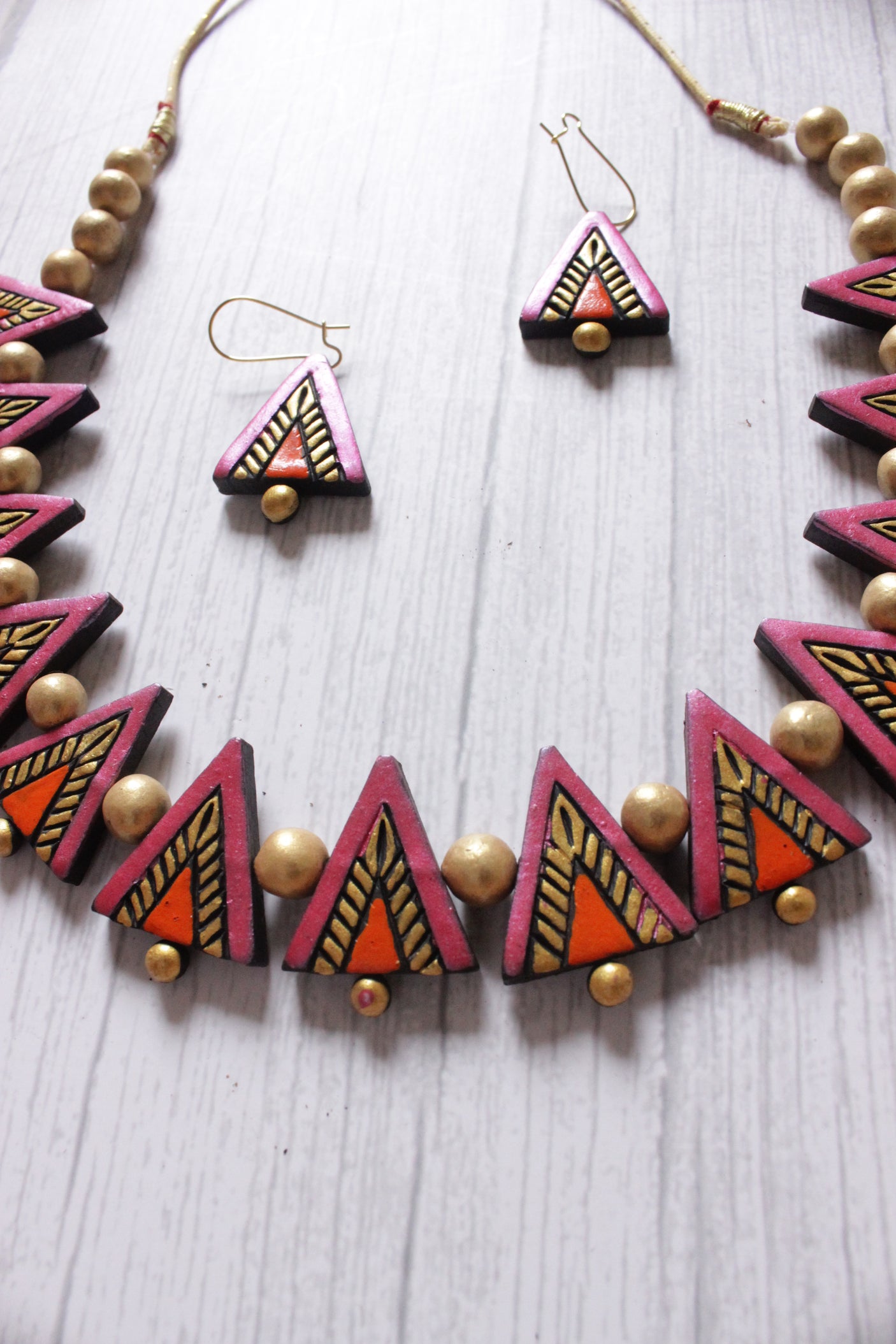Vibrant Multi-Color Handcrafted Terracotta Clay Necklace Set with Thread Closure
