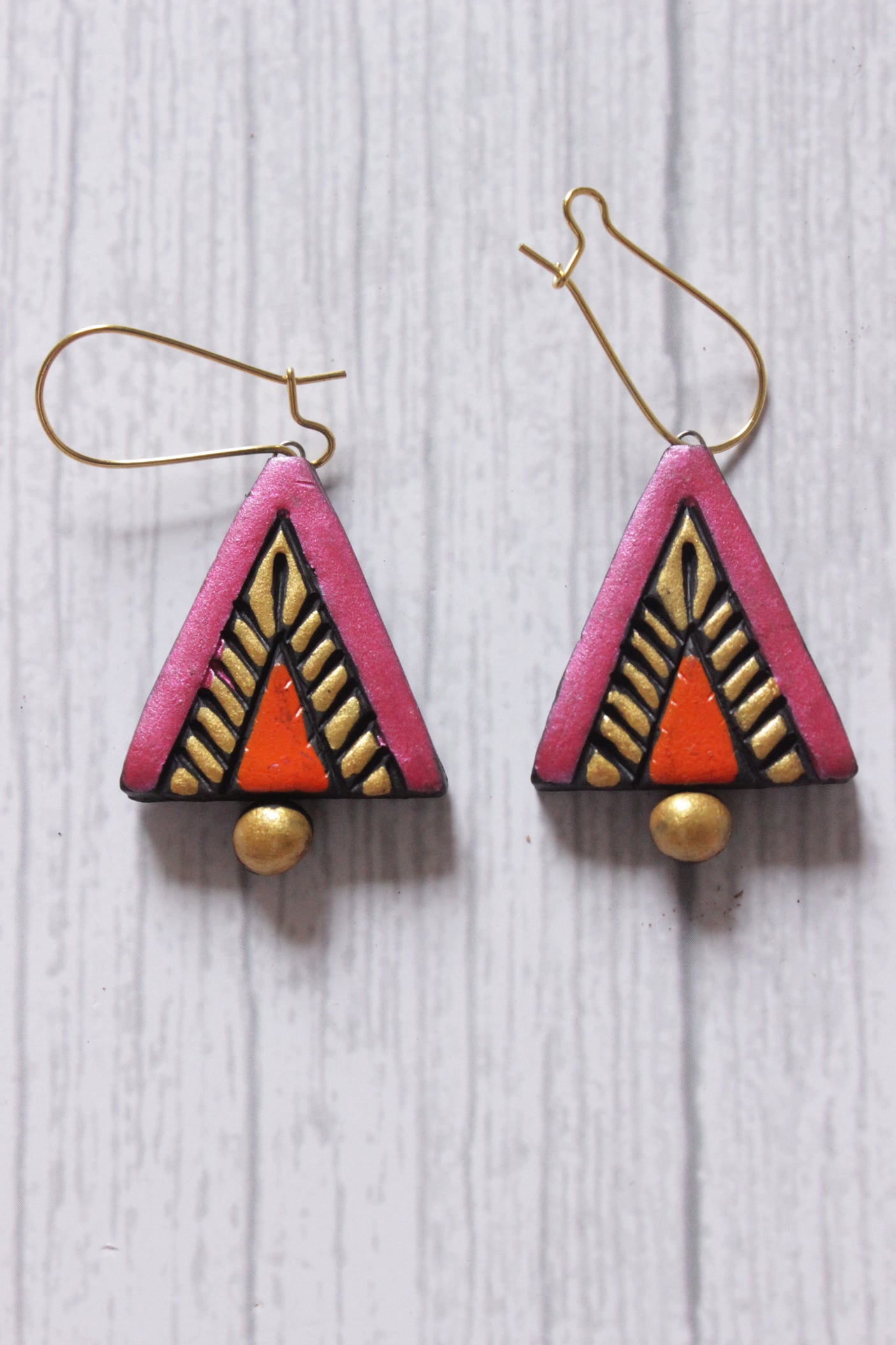 Vibrant Multi-Color Handcrafted Terracotta Clay Necklace Set with Thread Closure