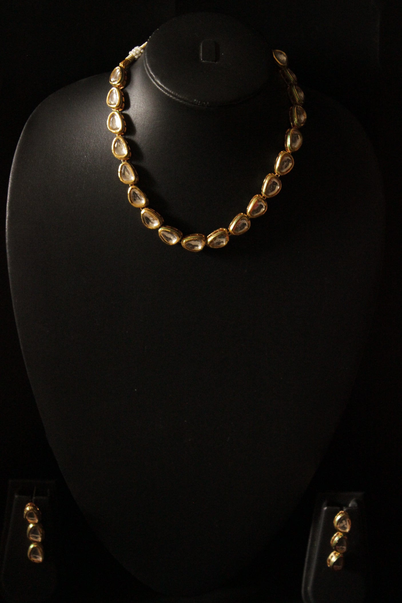 Tear Drop Shaped Kundan Stones Embedded Gold Finish Necklace Set