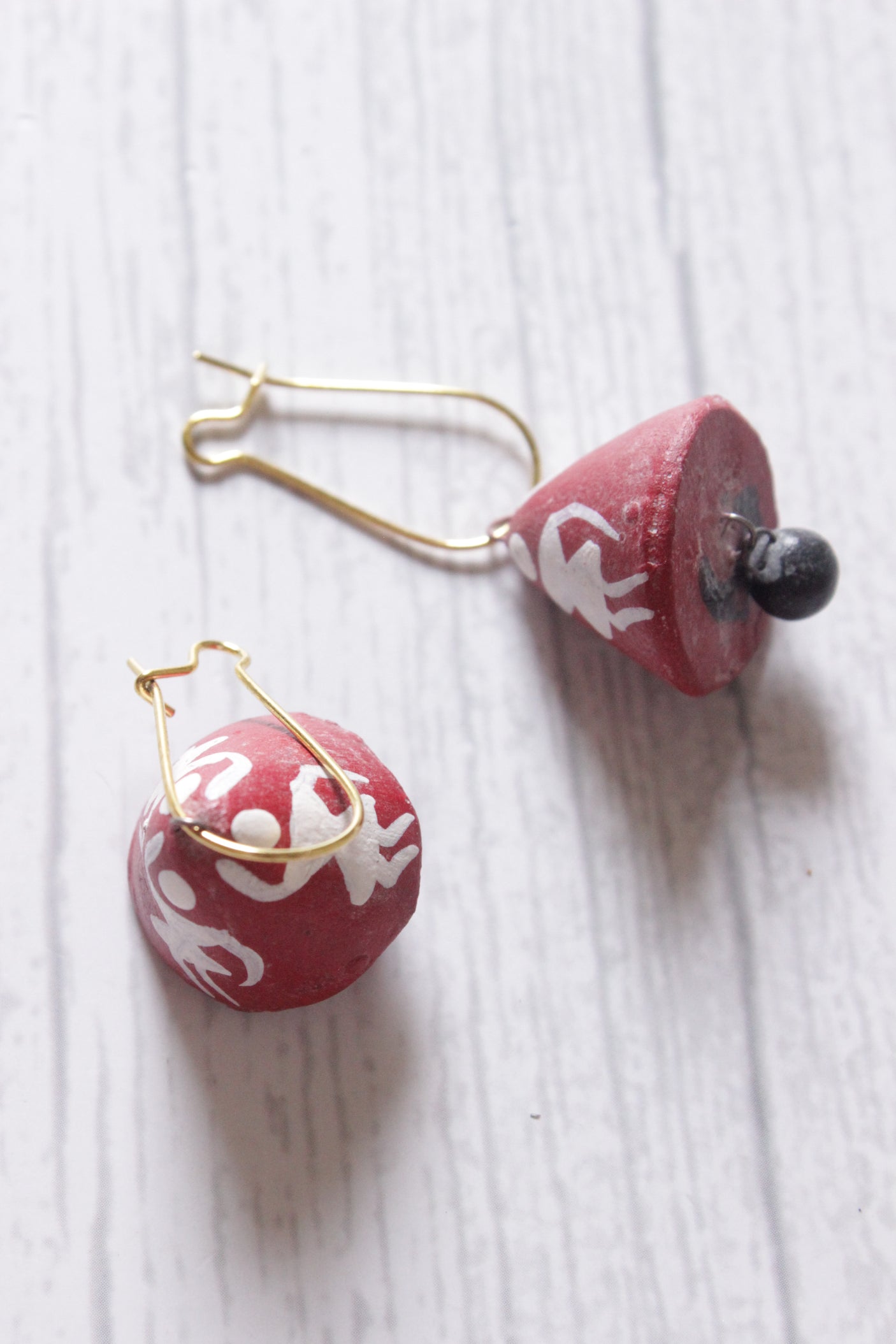 Handcrafted Tribal Terracotta Clay Red Dangler Earrings