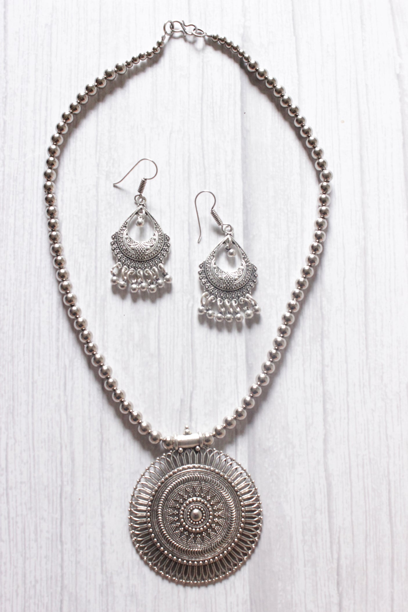 Statement Metal Pendant, Metal Beads Stringed Necklace Set