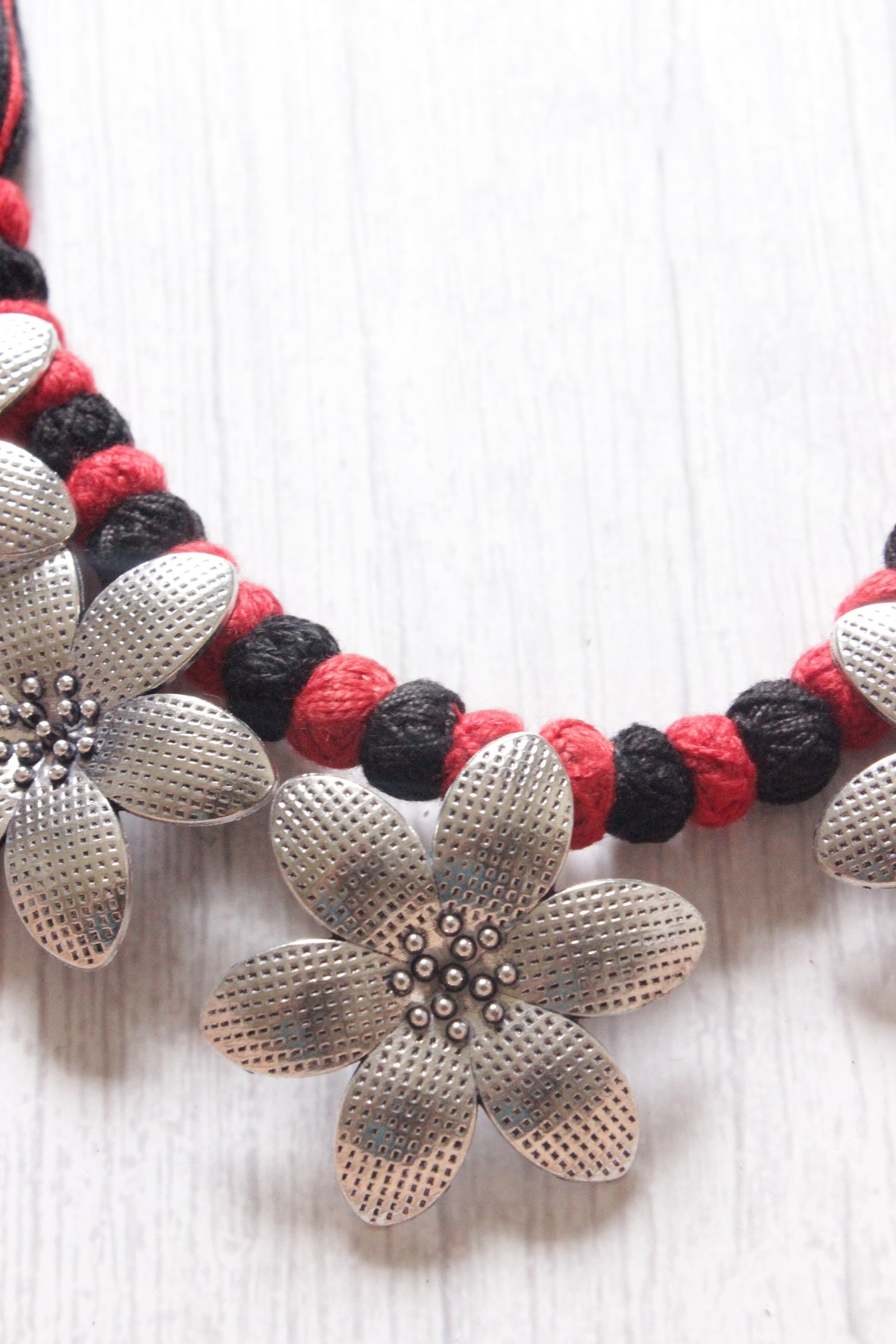 Black and Red Fabric Beads Flower Motifs Metal Charms Necklace