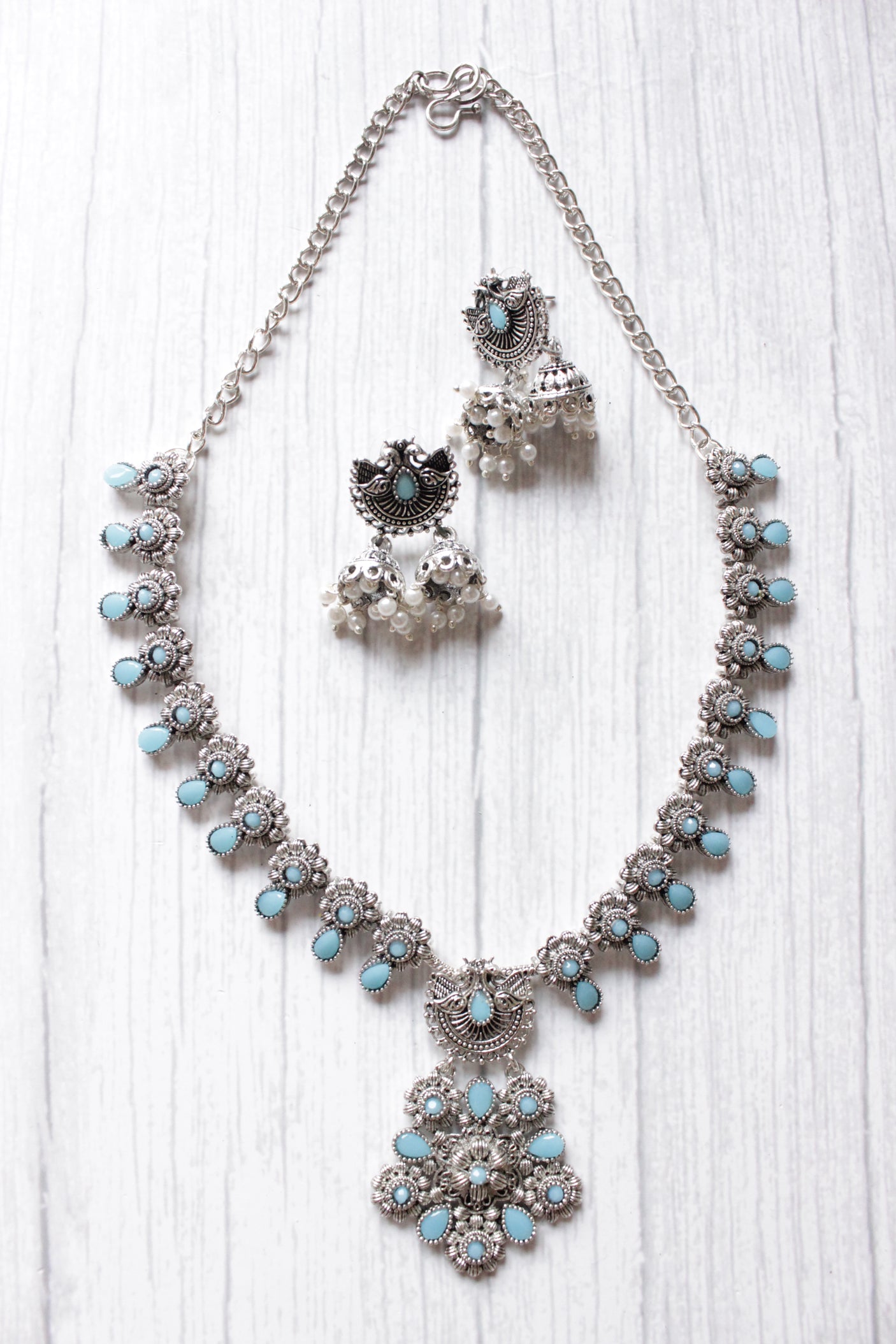 Turquoise Beads Embedded Petite Oxidised Finish Necklace Set