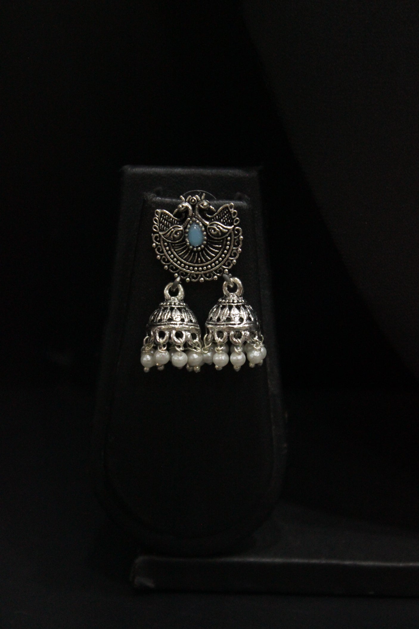 Turquoise Beads Embedded Petite Oxidised Finish Necklace Set