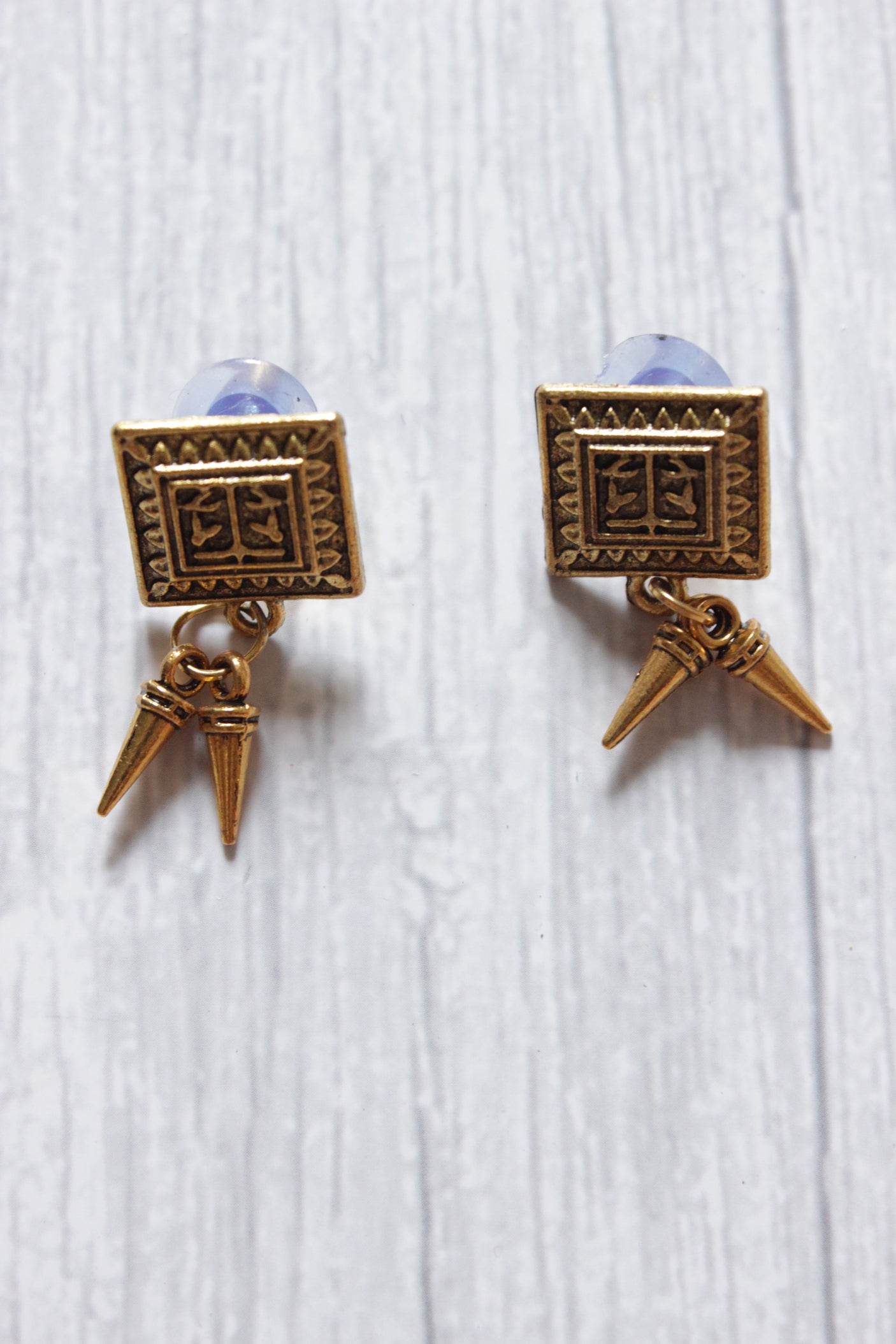 Antique Gold Finish Pendant Rope Closure Necklace Set with Multi-Color Wooden Beads