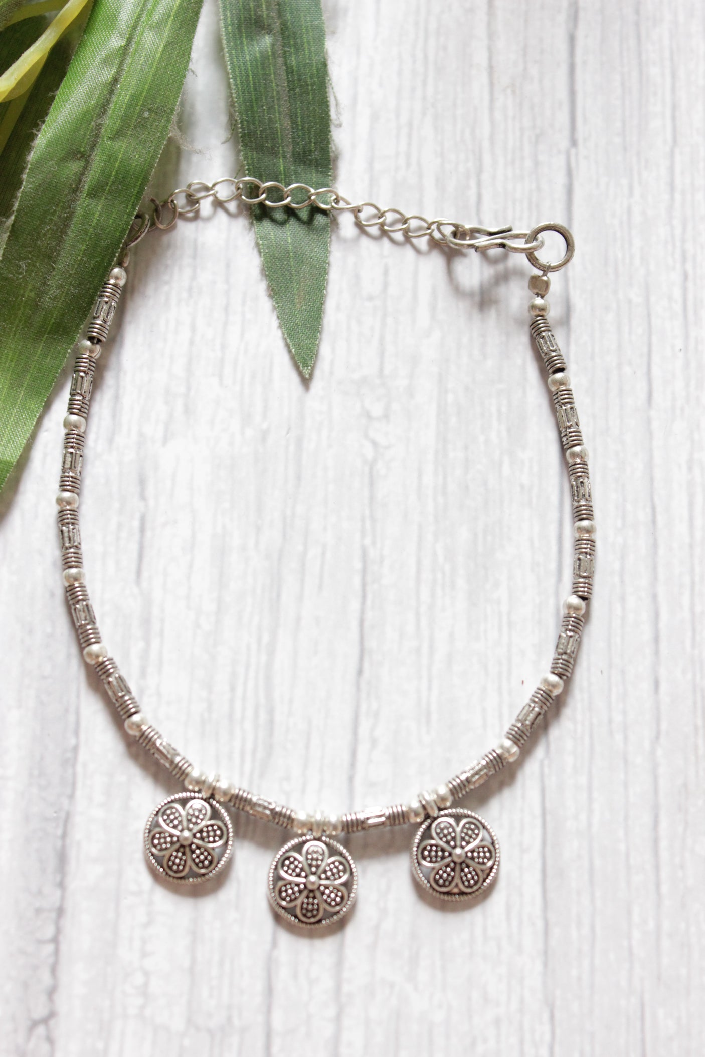Silver Finish Single Metal Anklet Accentuated with Flower Metal Accents