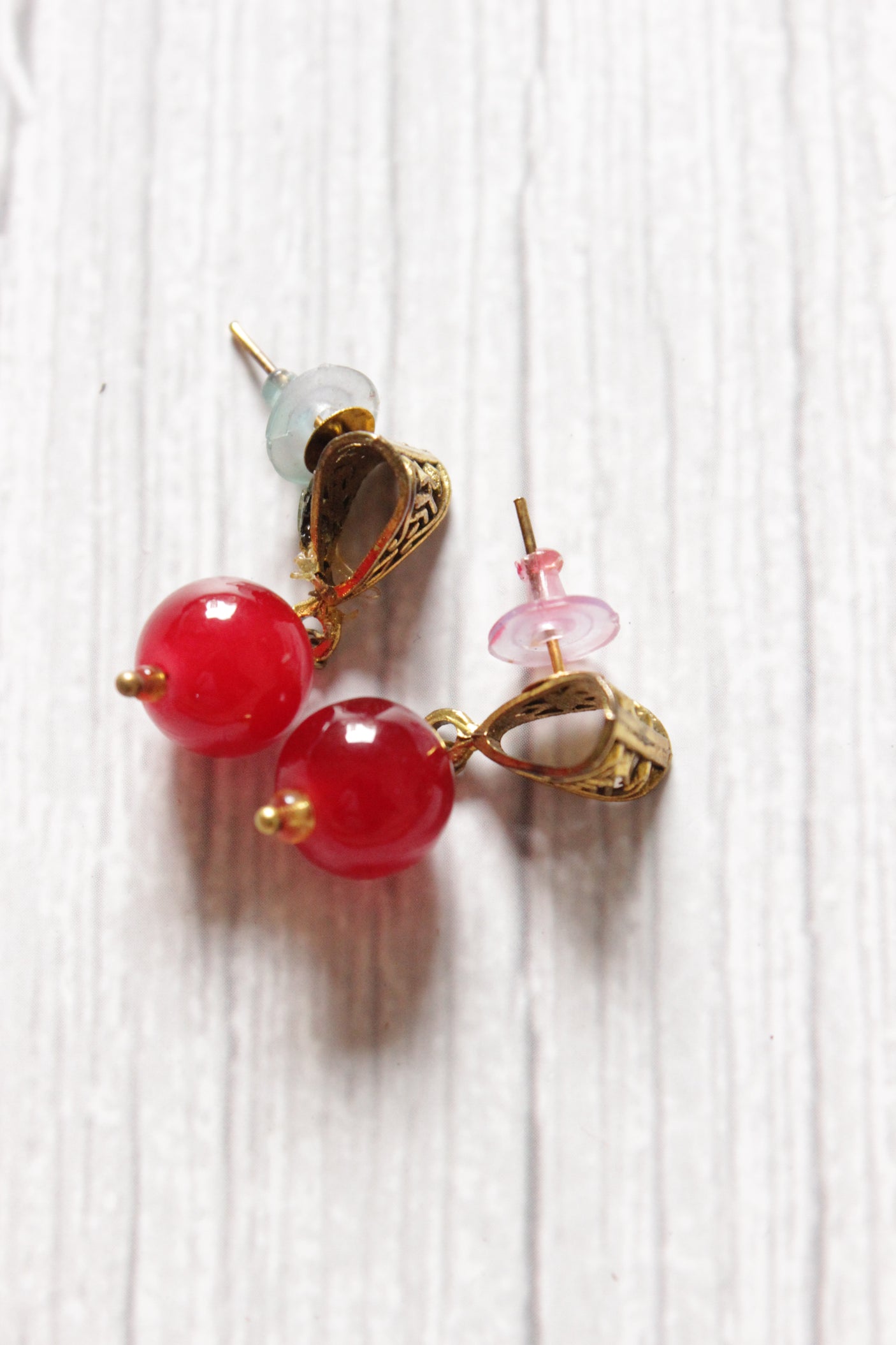 Gold-Toned Red Glass Beads Necklace Set with Statement Pendant