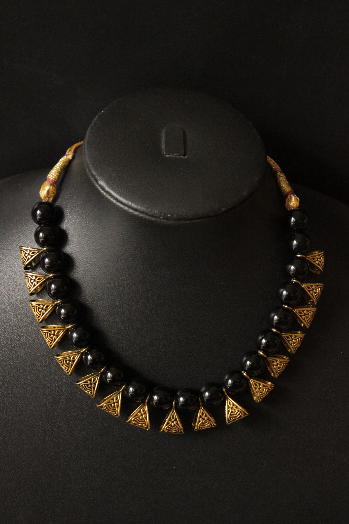 Gold-Toned Black Glass Beads Choker Necklace Set