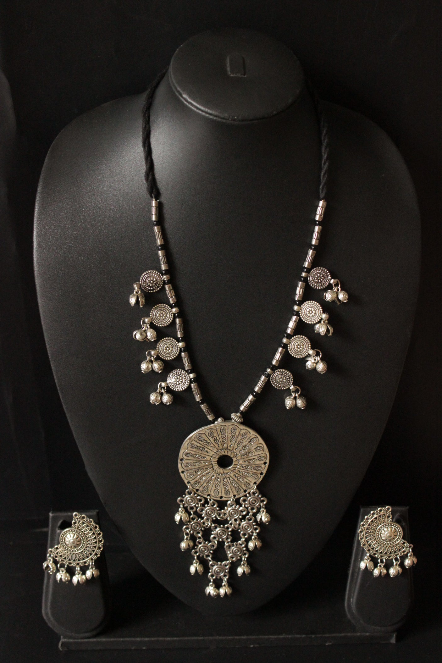 Silver Finish Elaborate Metal Necklace Set with Statement Pendant and Rope Closure