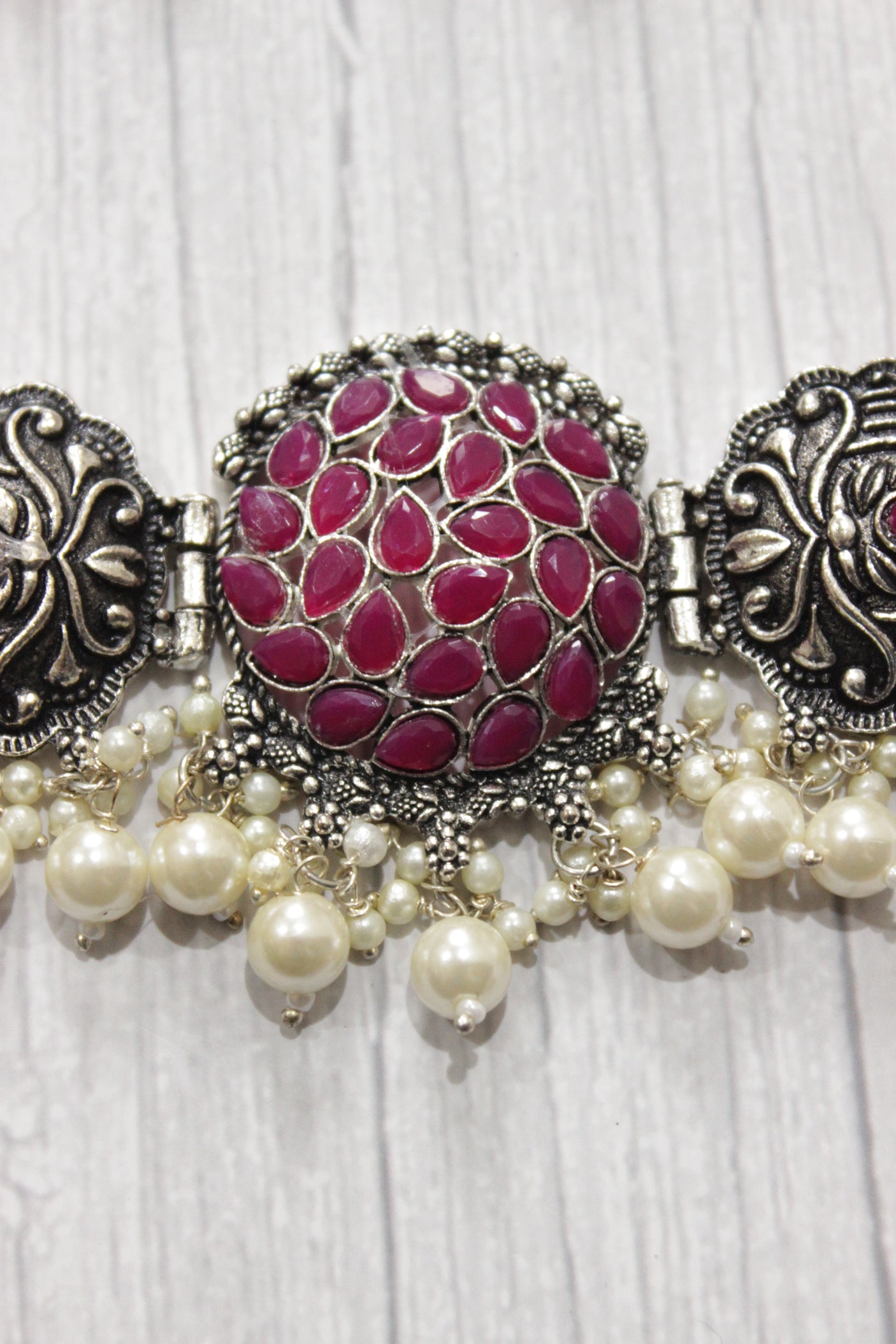 Vibrant Festive Choker Necklace Set with Fuchsia Glass Beads and Thread Closure