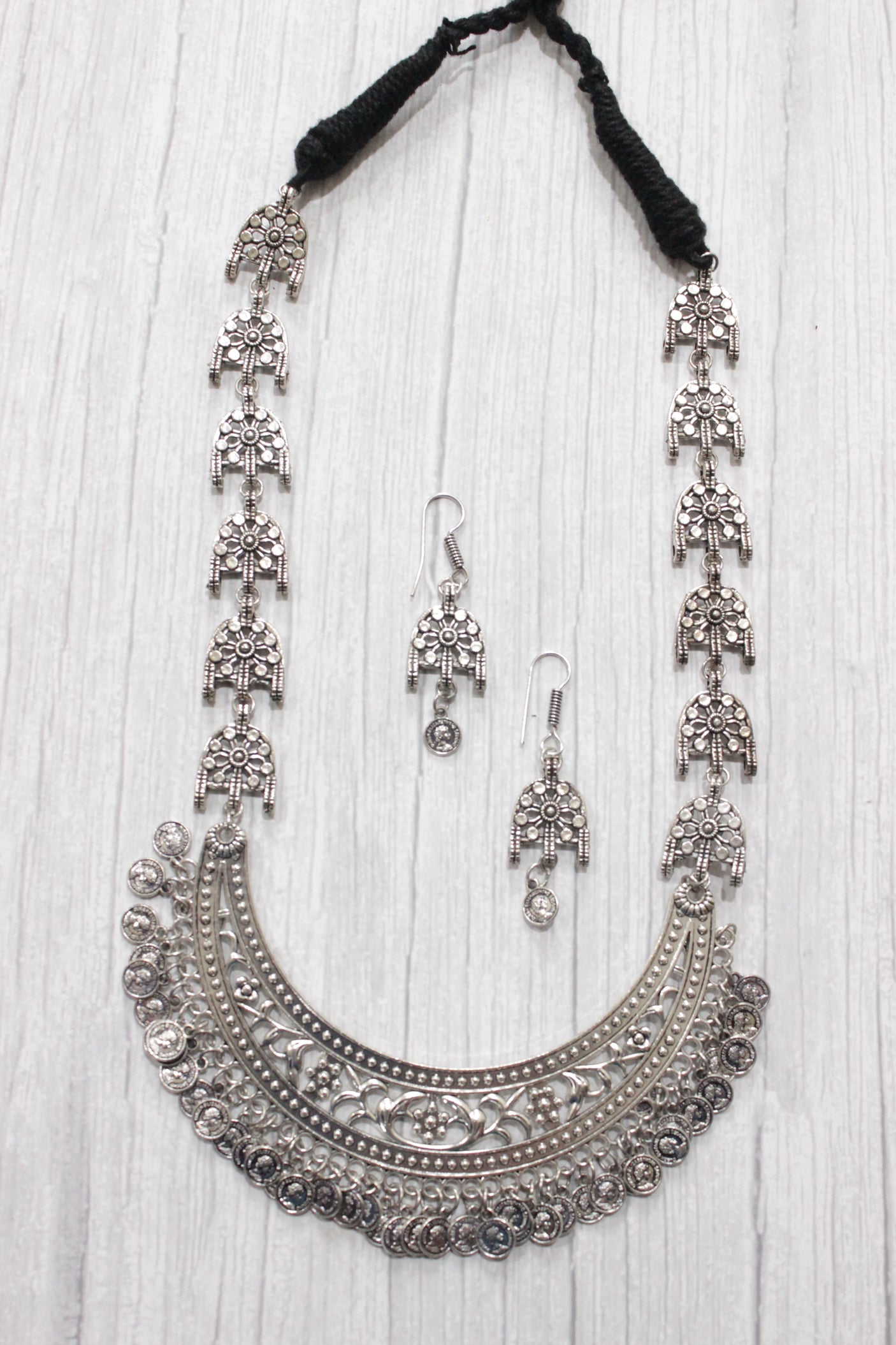Crescent Moon Shaped Jali Pattern Intricately Detailed Long Necklace Set