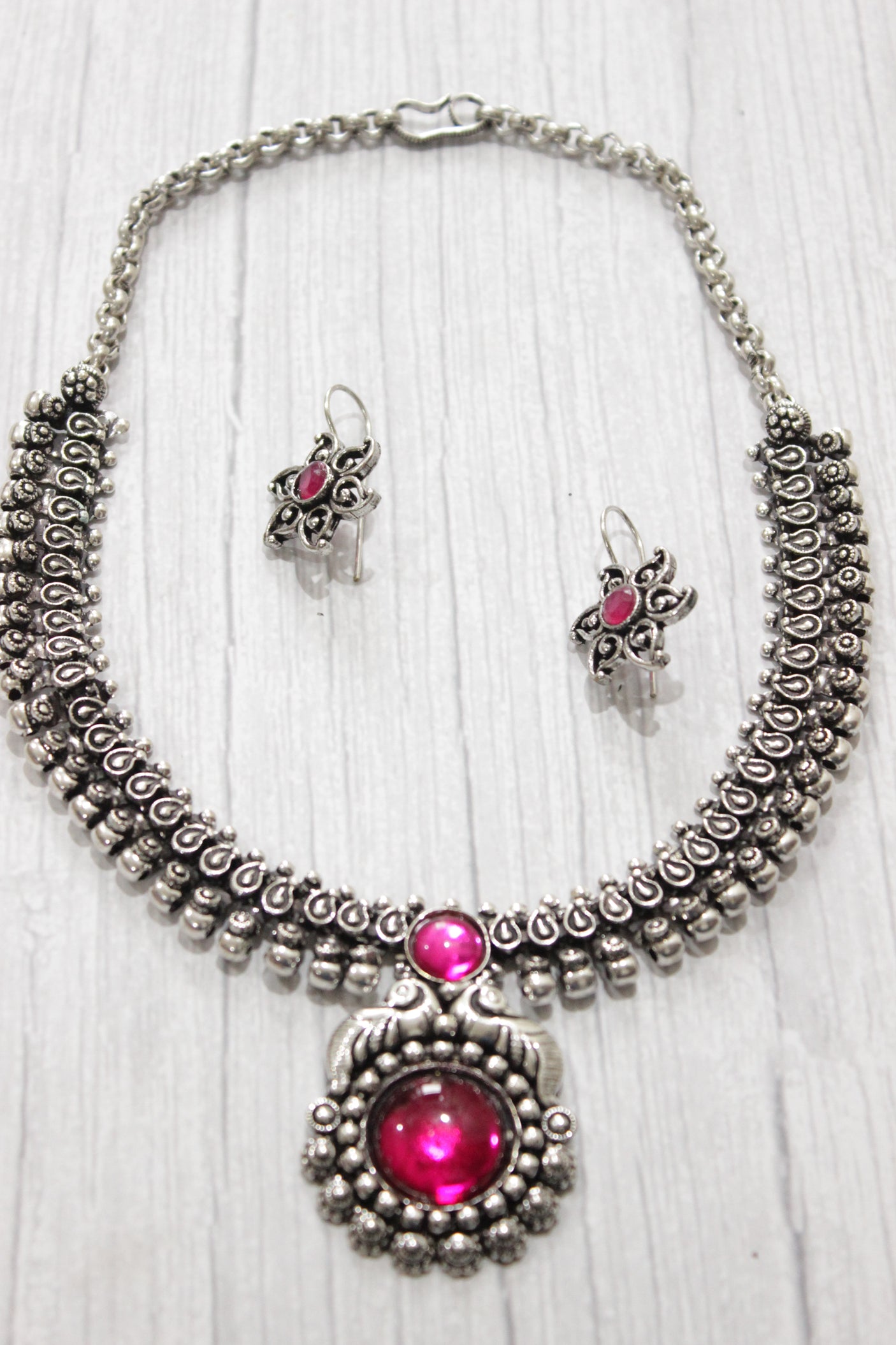 Oxidised Finish Fuchsia Glass Stones Embedded Metal Necklace Set