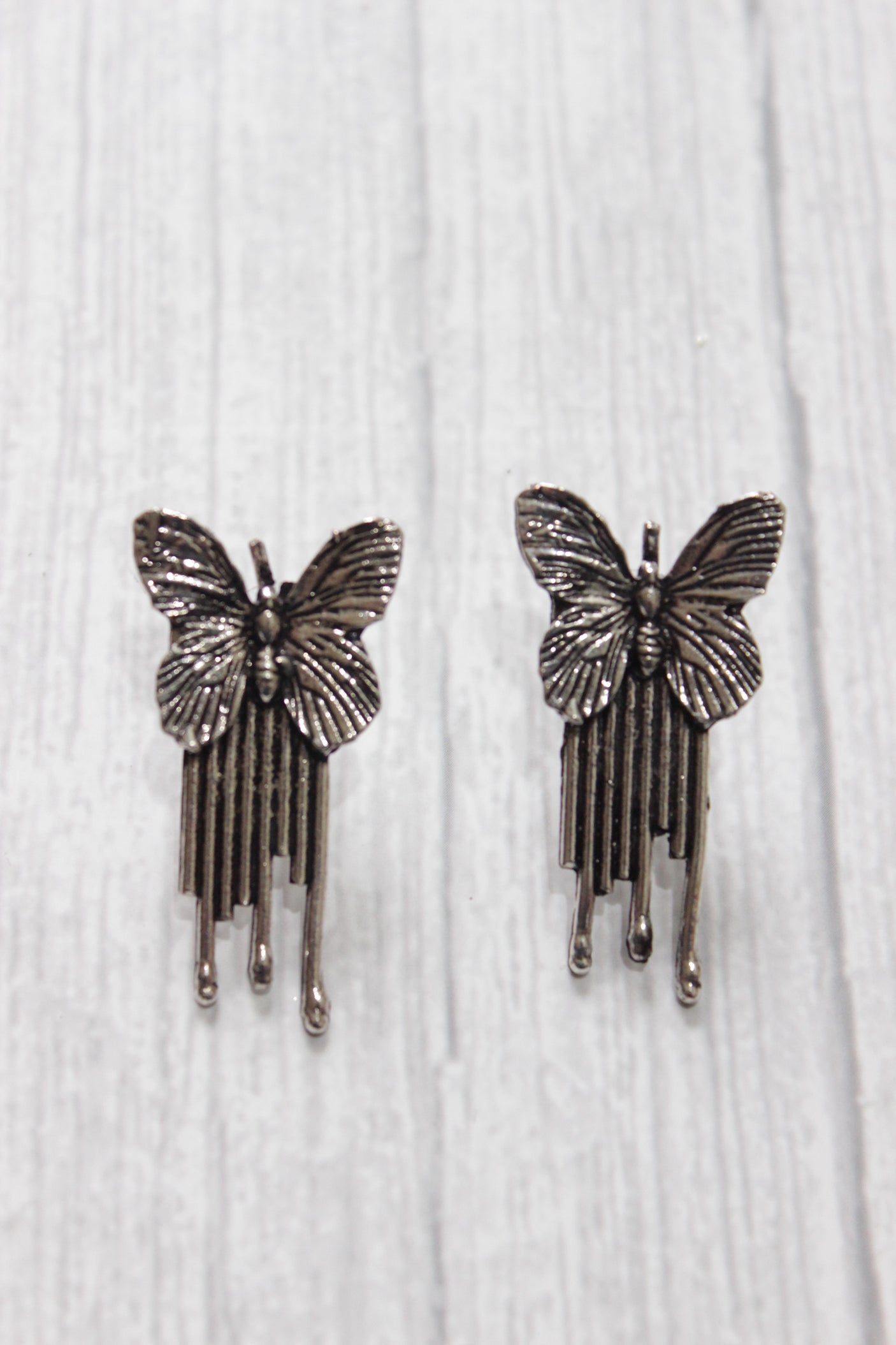 Butterfly Motif Silver Finish Elegant Long Necklace Set